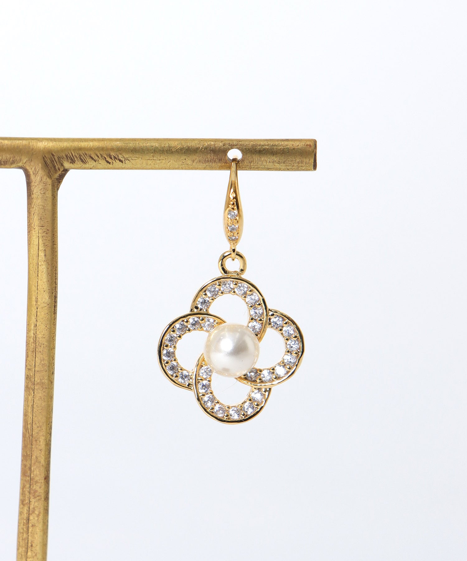 フラワービジュフックピアス