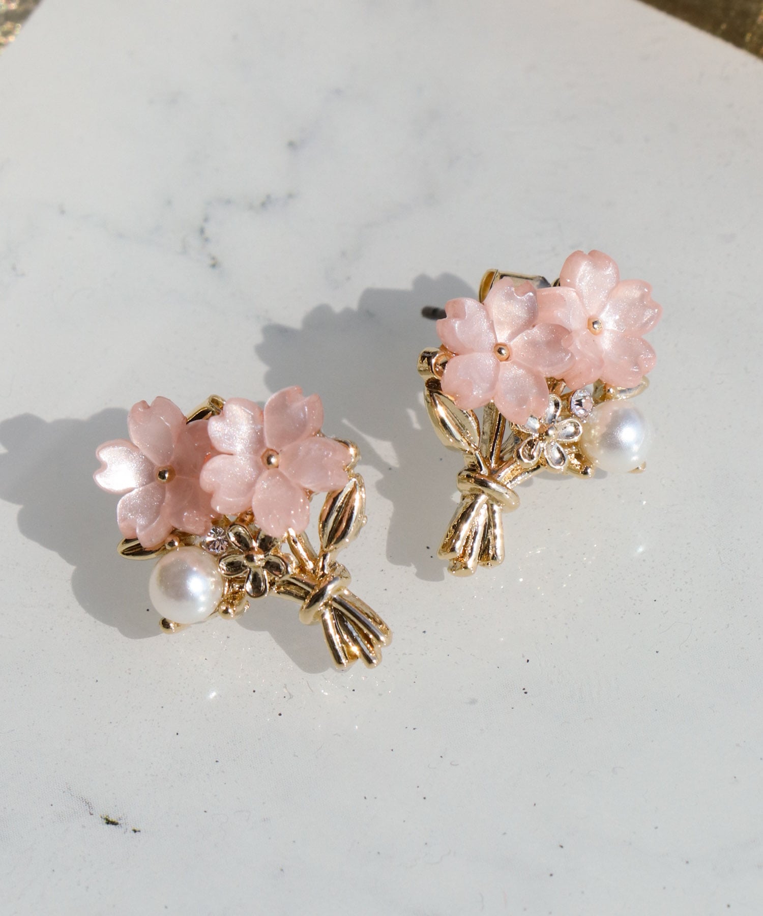 SAKURAパールブーケピアス