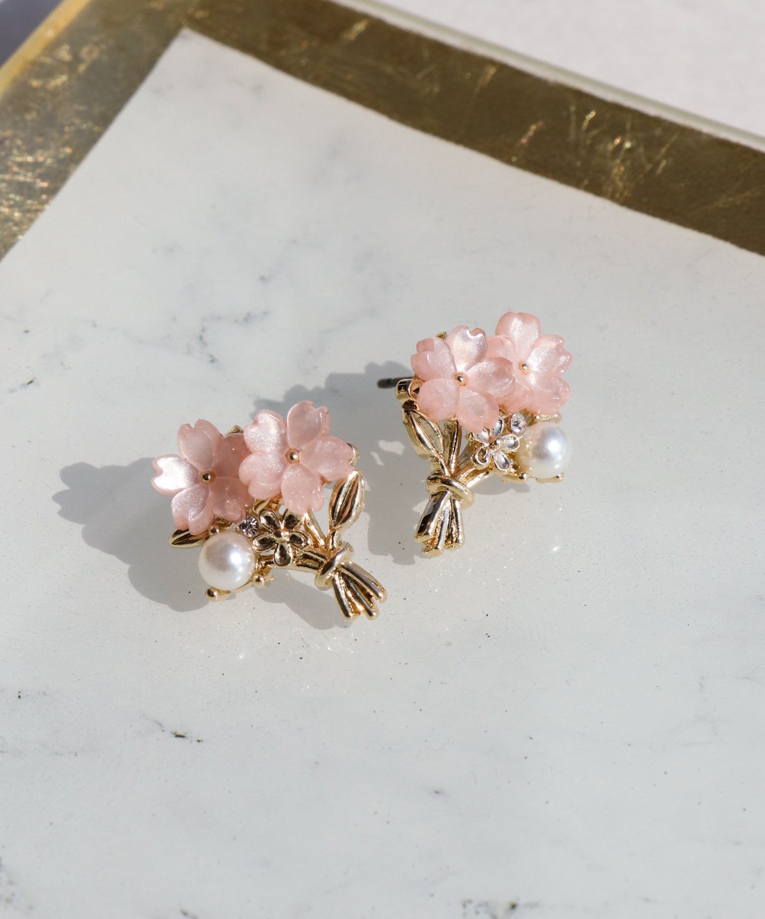 SAKURAパールブーケピアス