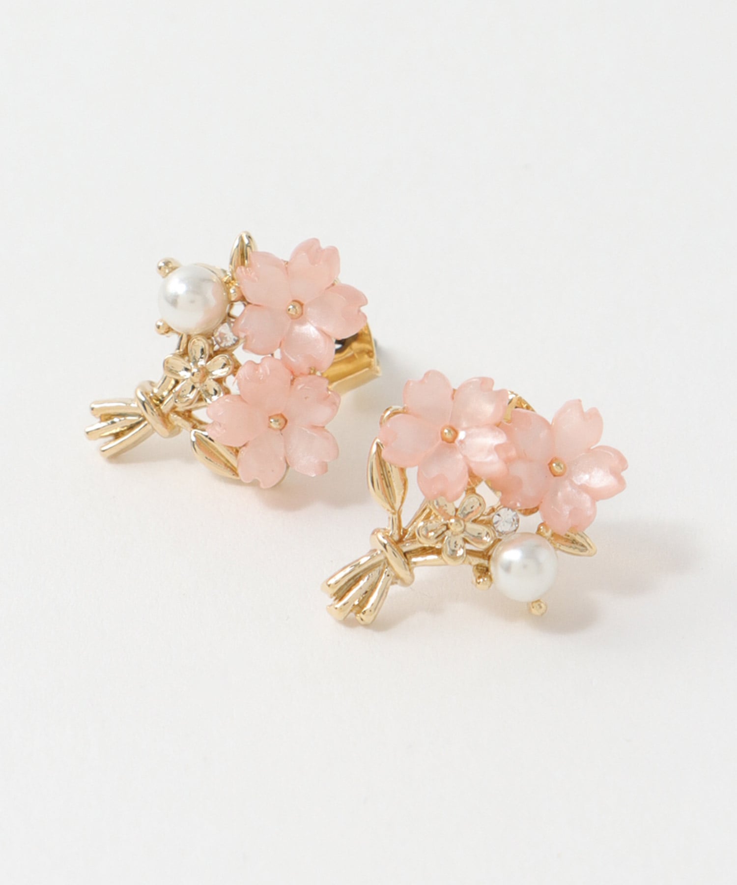 SAKURAパールブーケピアス