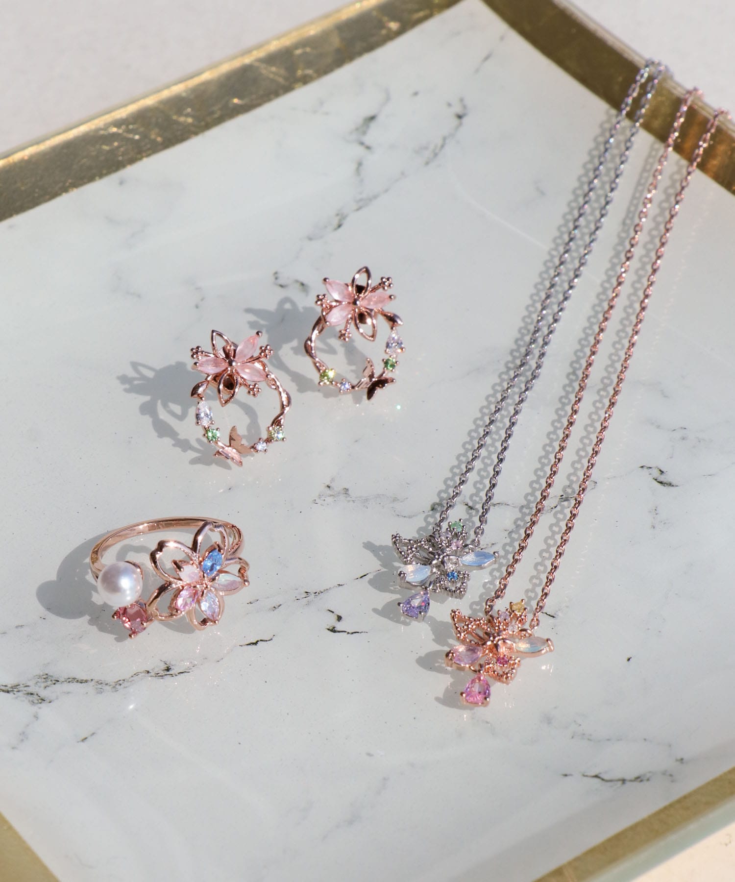 桜リースピアス