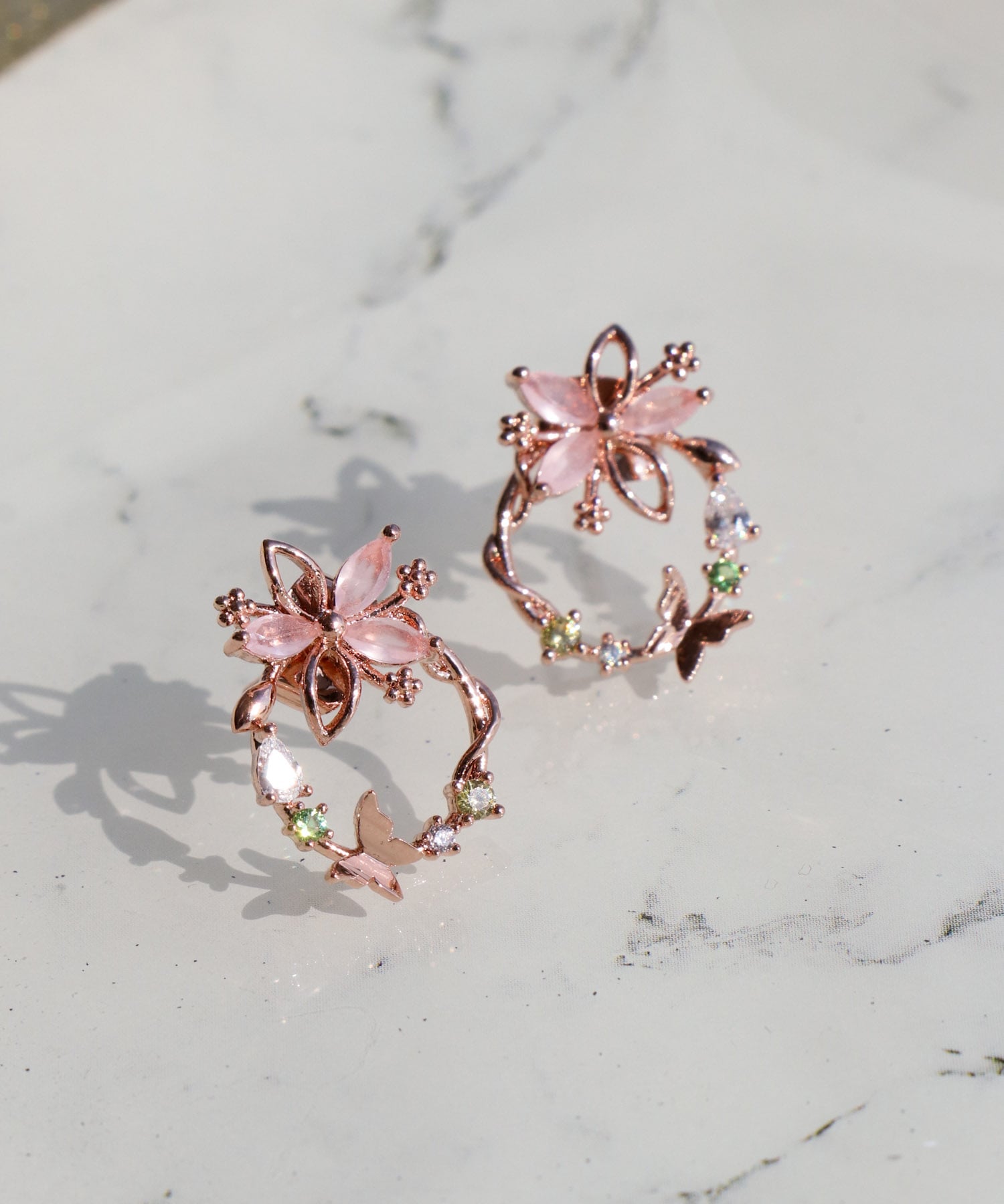 桜リースピアス