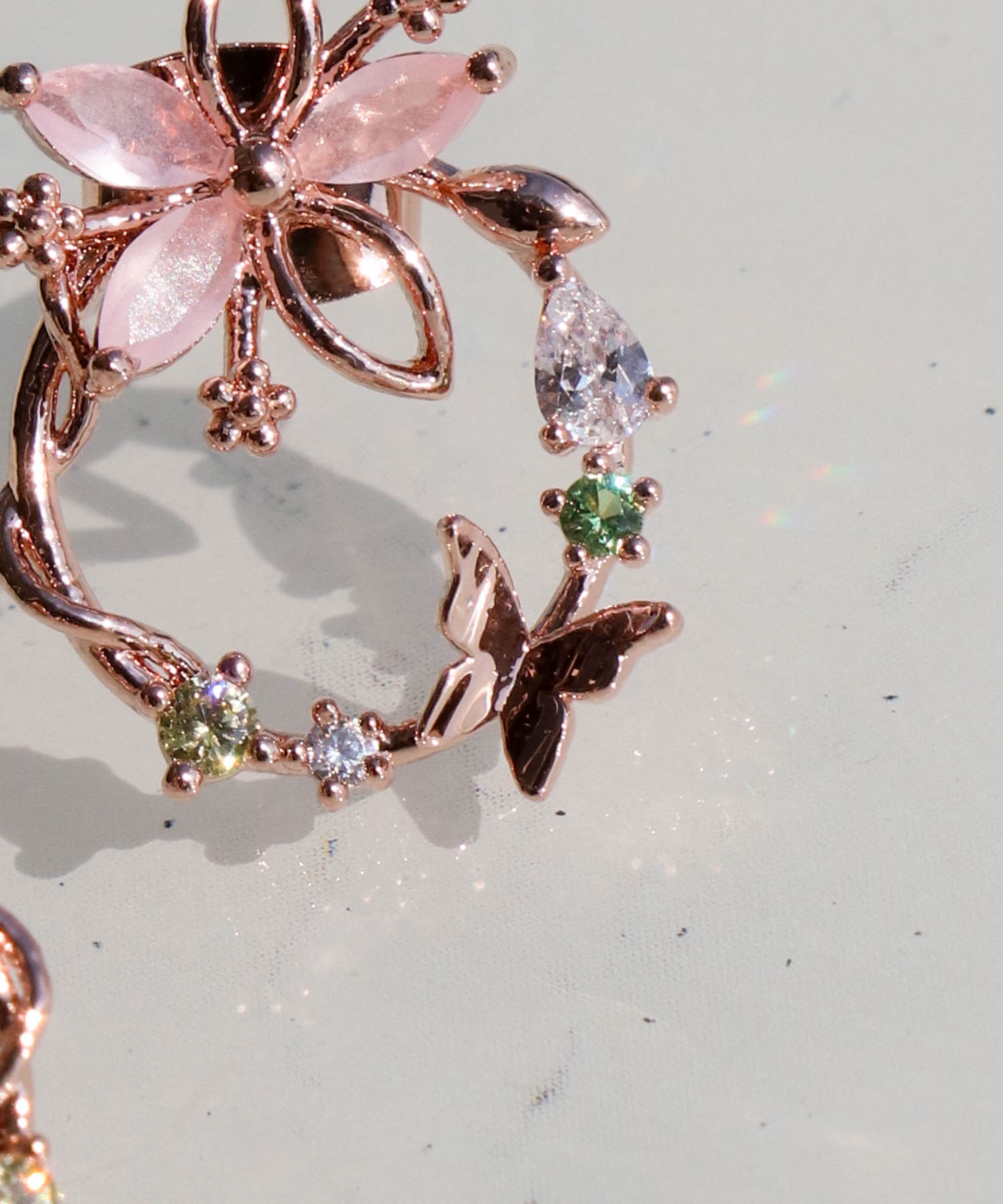 桜リースピアス