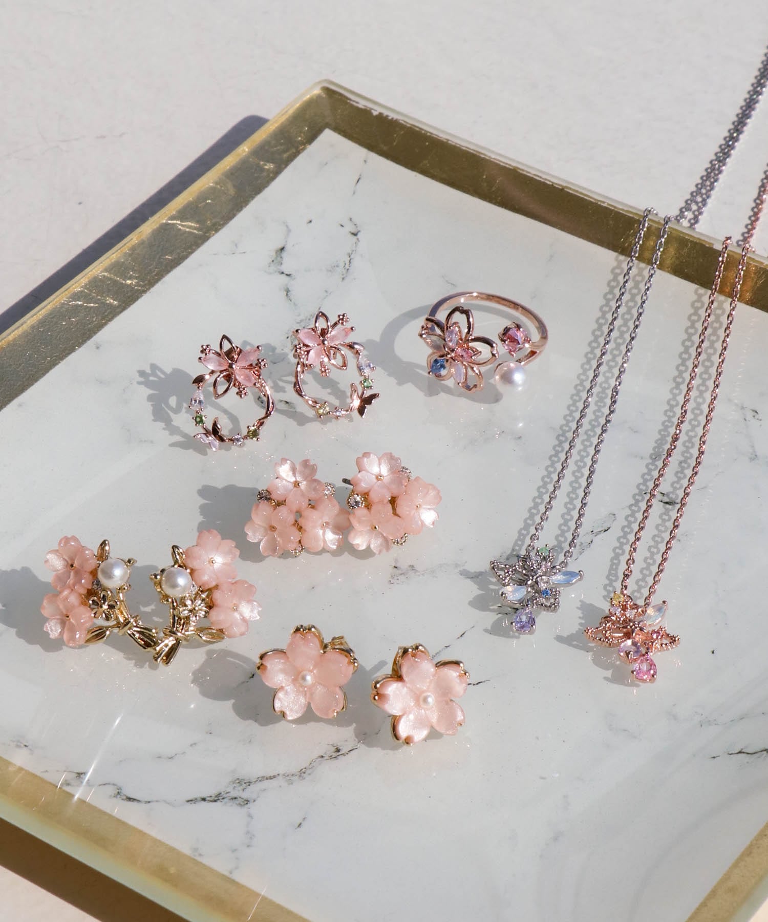 桜リースピアス