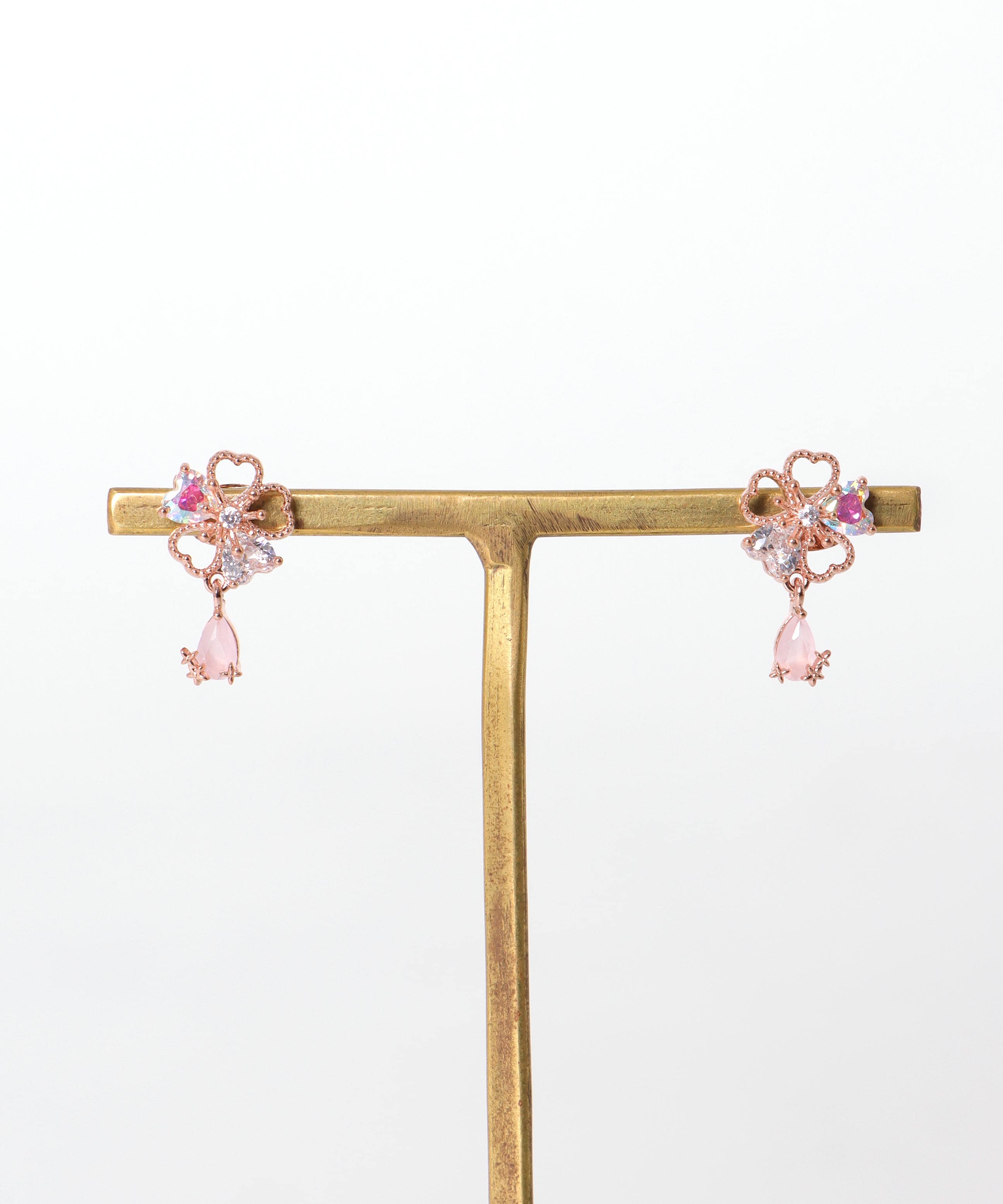 桜ドロップピアス