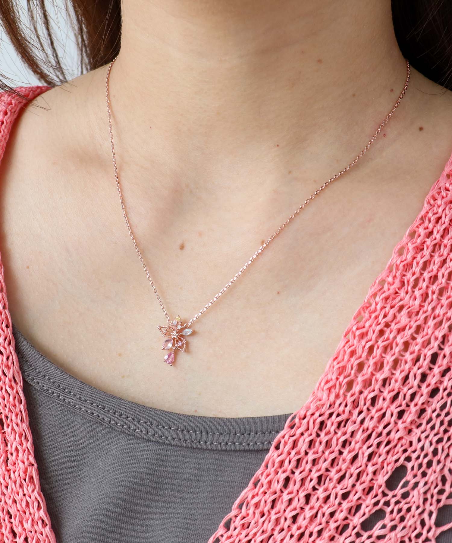 ビジュSAKURAネックレス