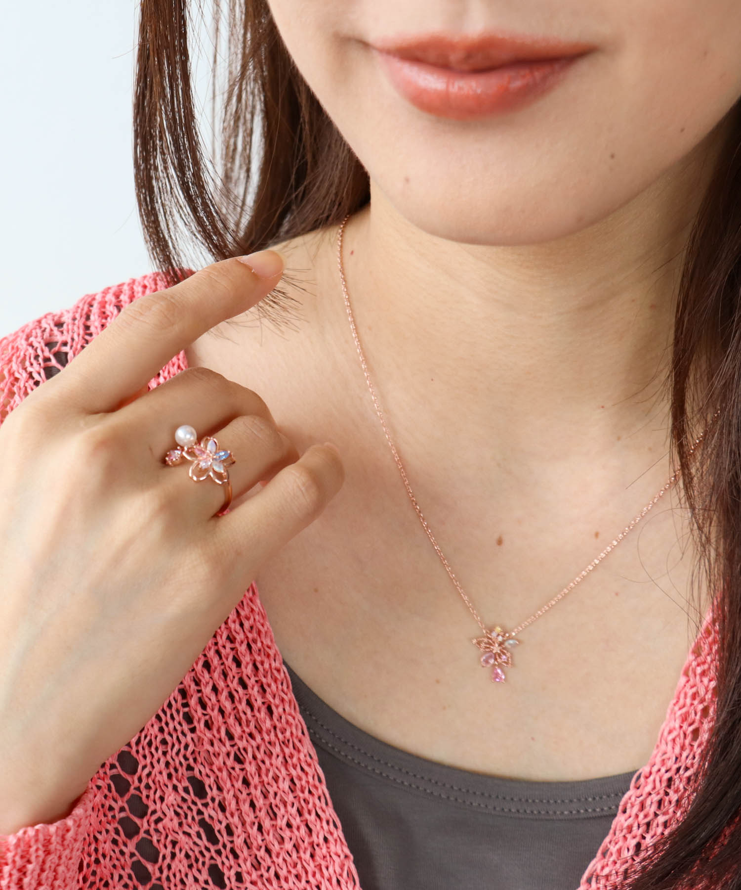 ビジュSAKURAネックレス