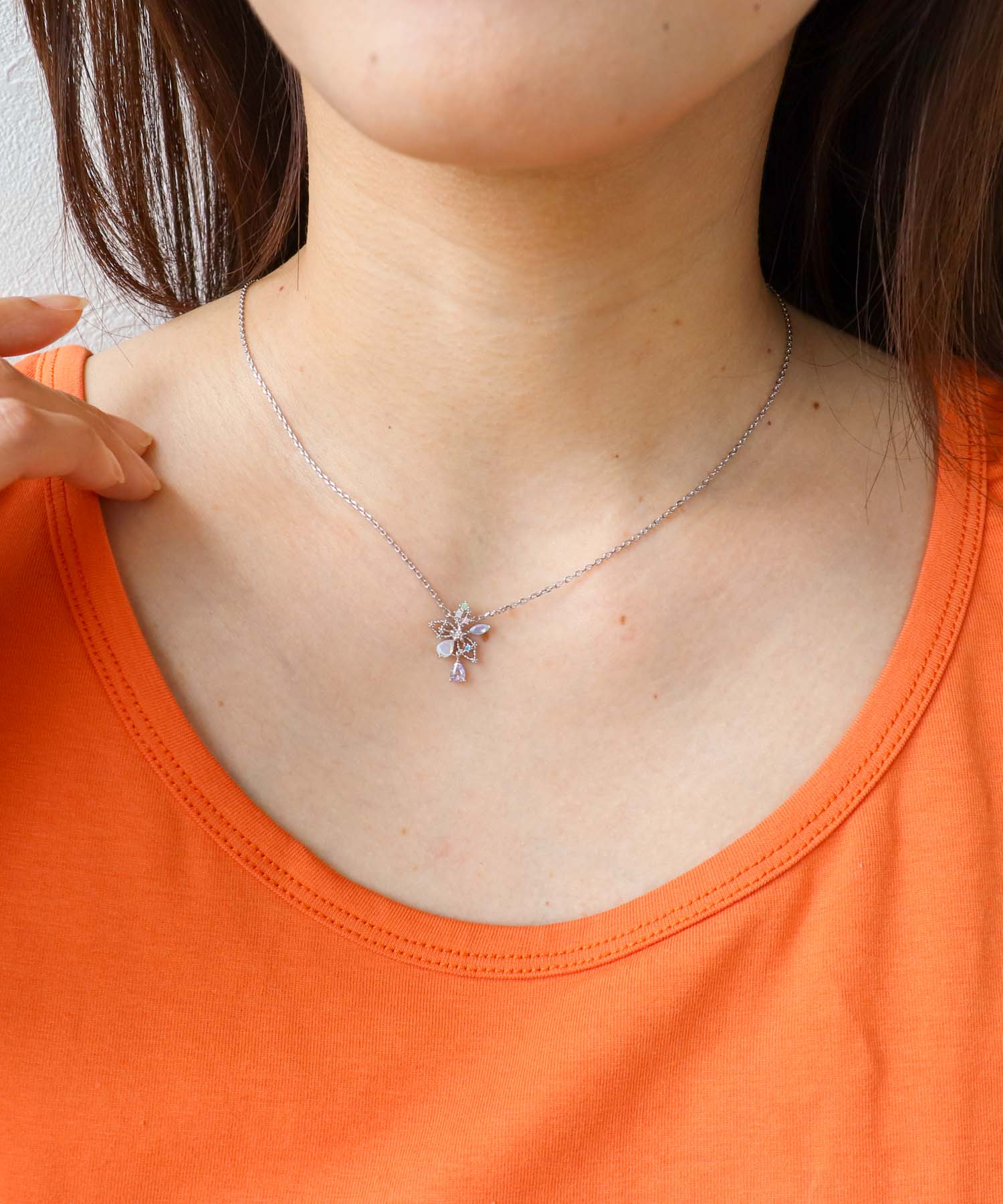 ビジュSAKURAネックレス