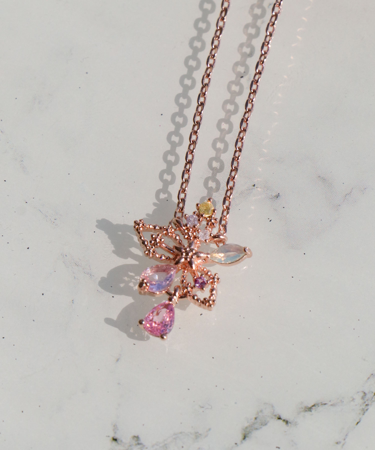 ビジュSAKURAネックレス