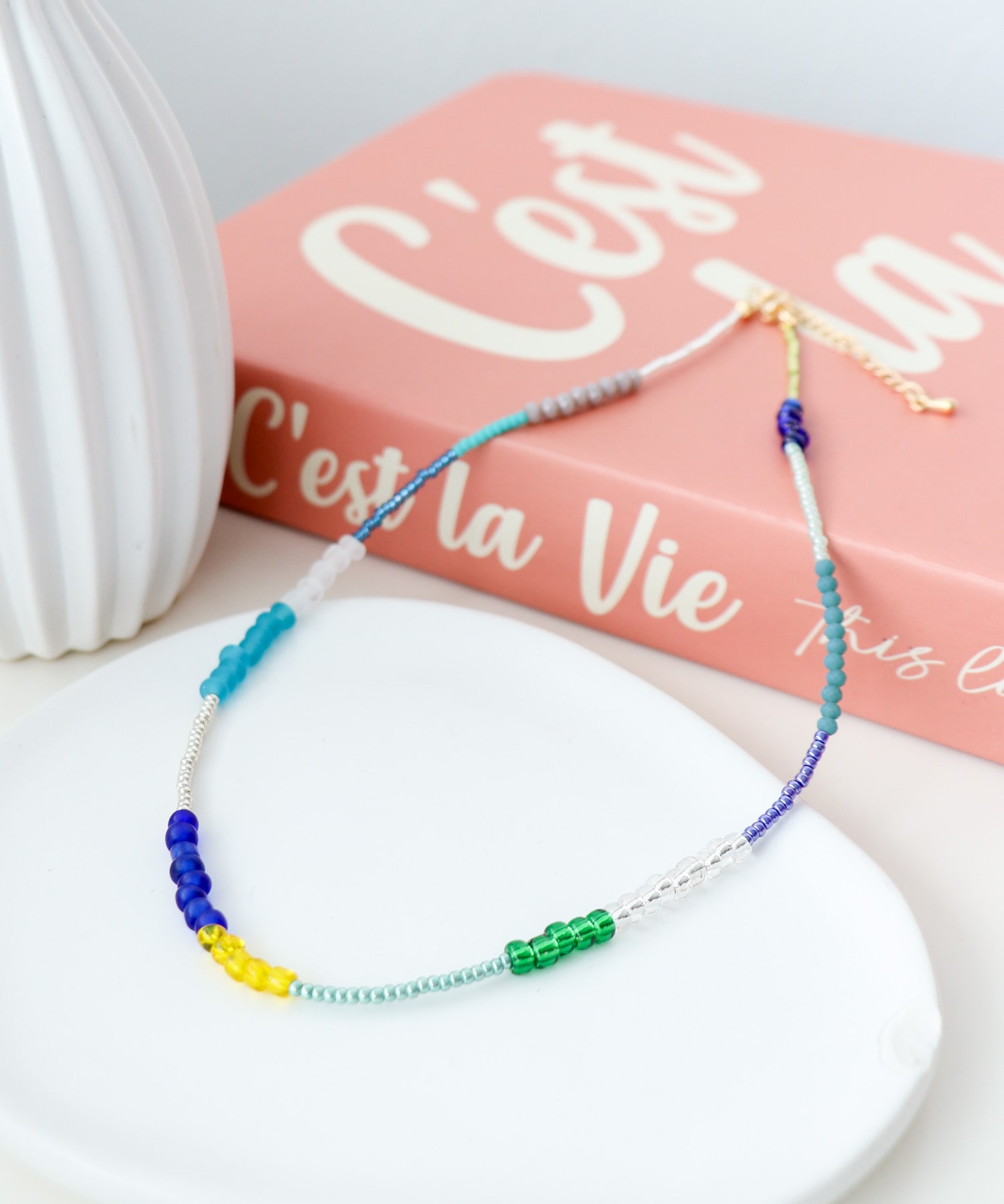 マルチビーズネックレス