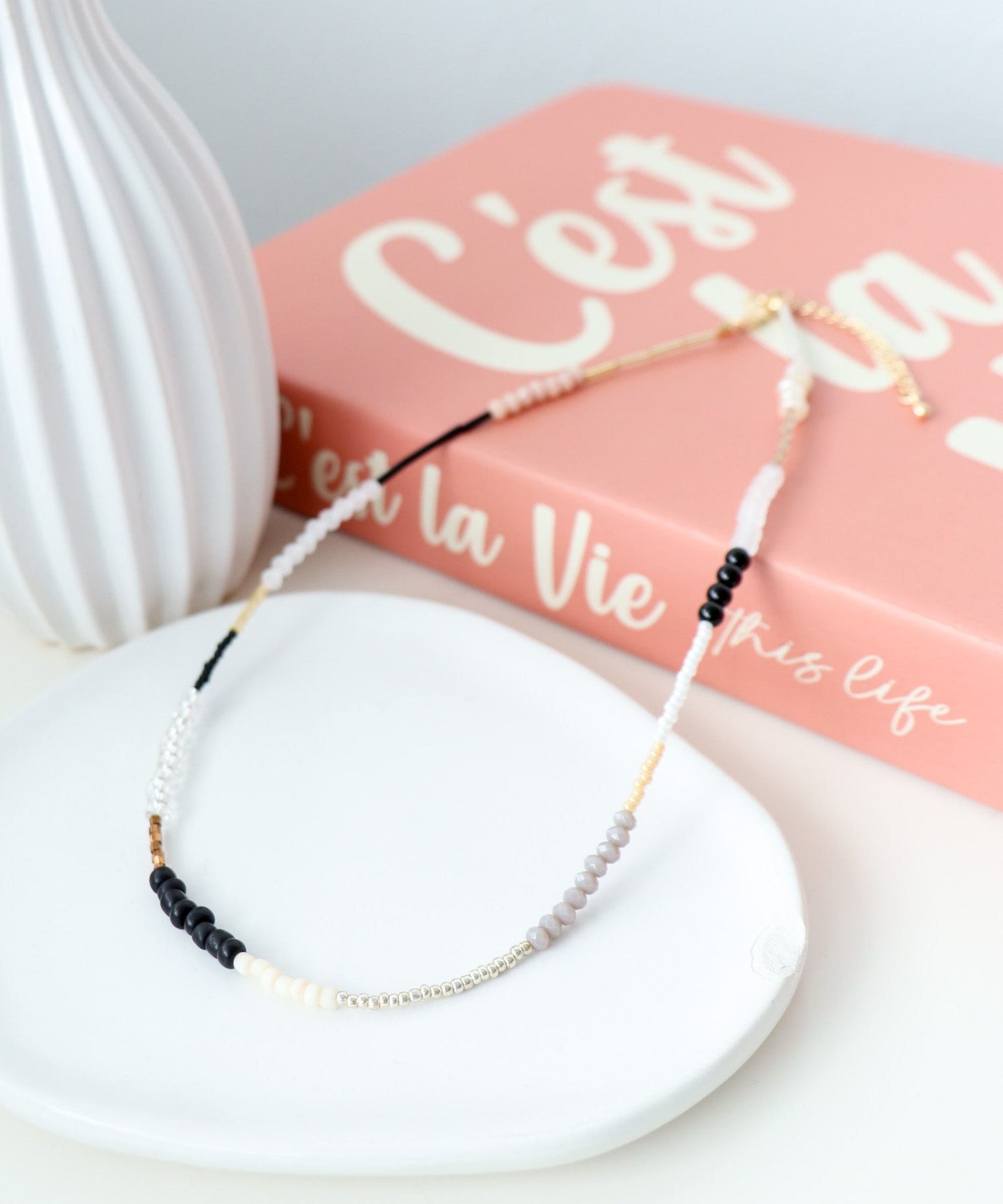 マルチビーズネックレス