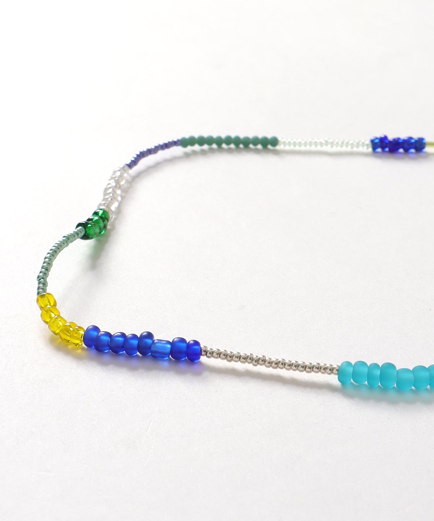 マルチビーズネックレス