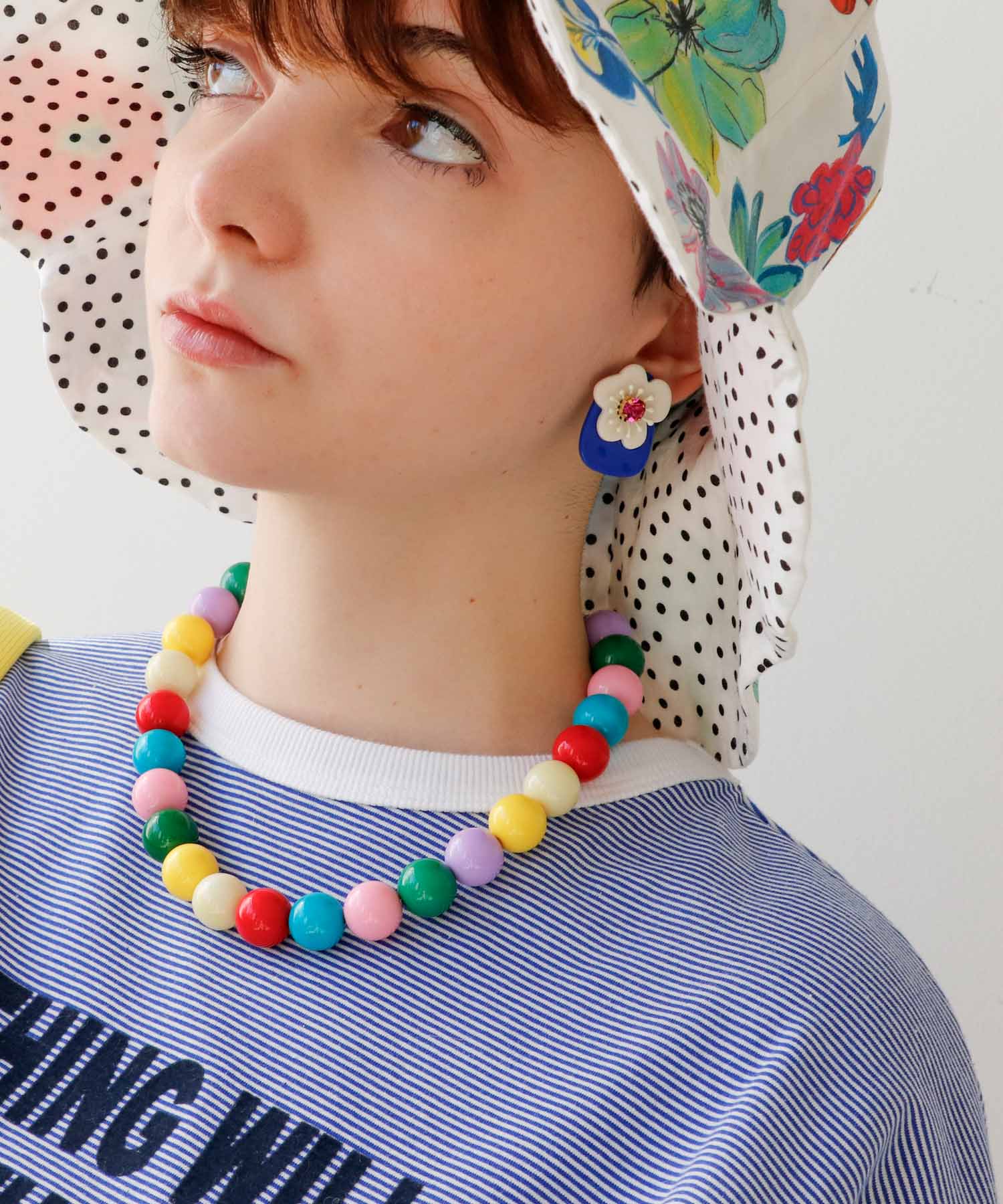 バイカラーアクリルフラワ－イヤリング