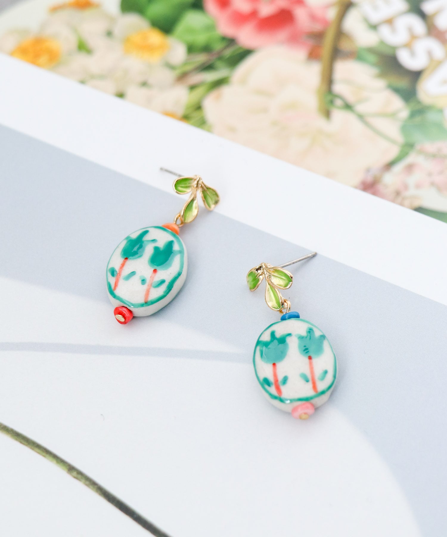 ペイントチューリップダエンピアス