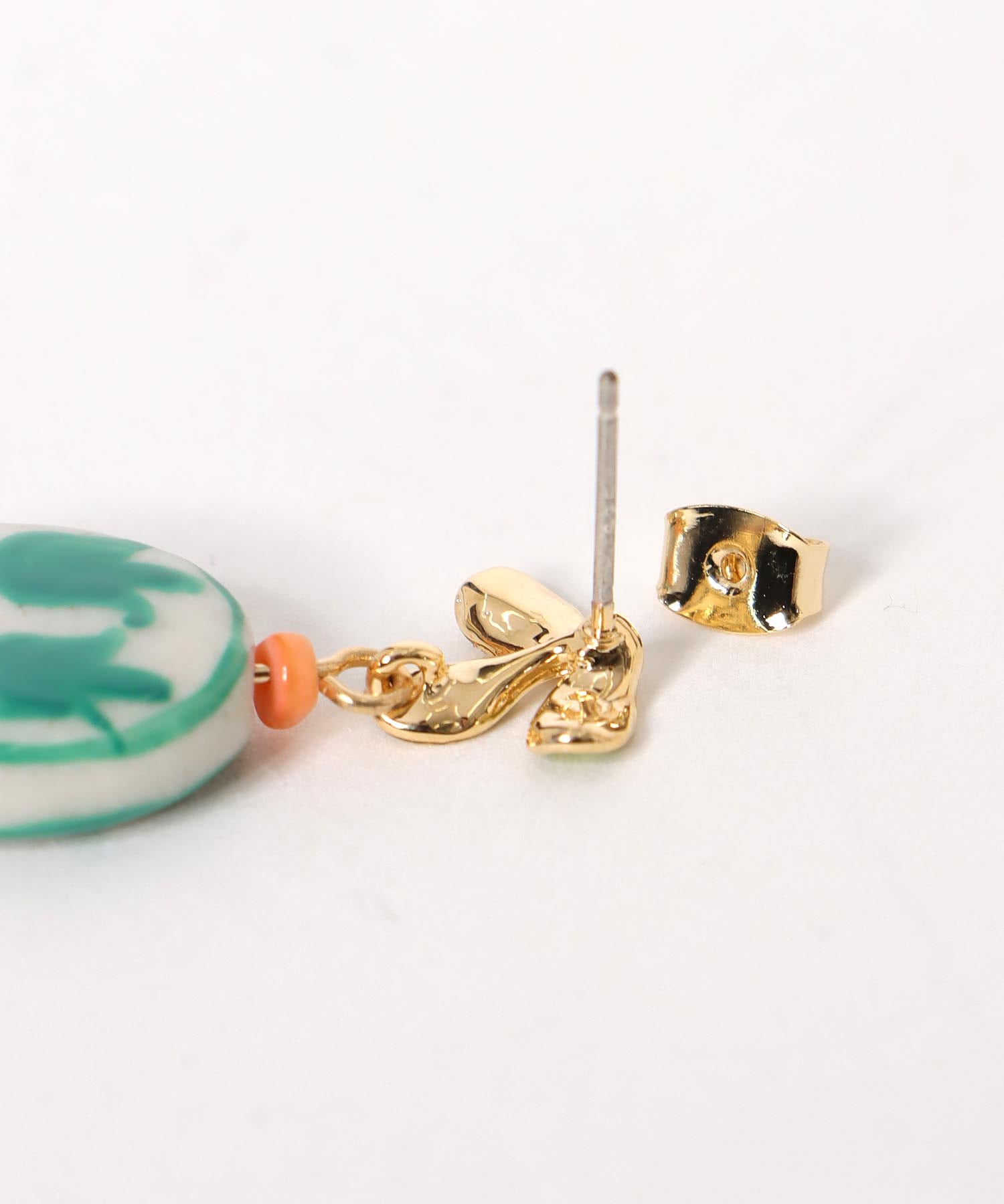 ペイントチューリップダエンピアス