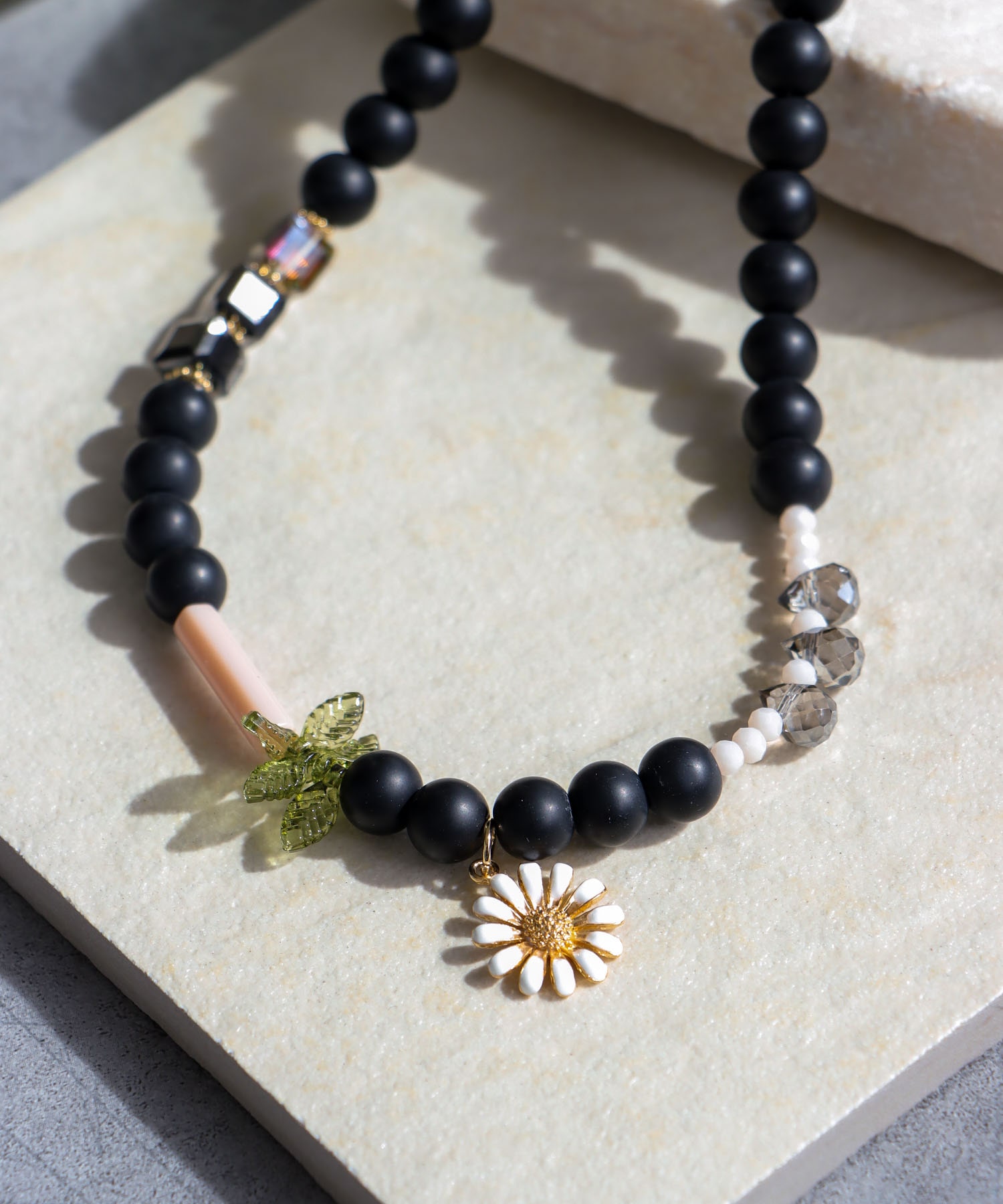 フラワーチャームカラーネックレス