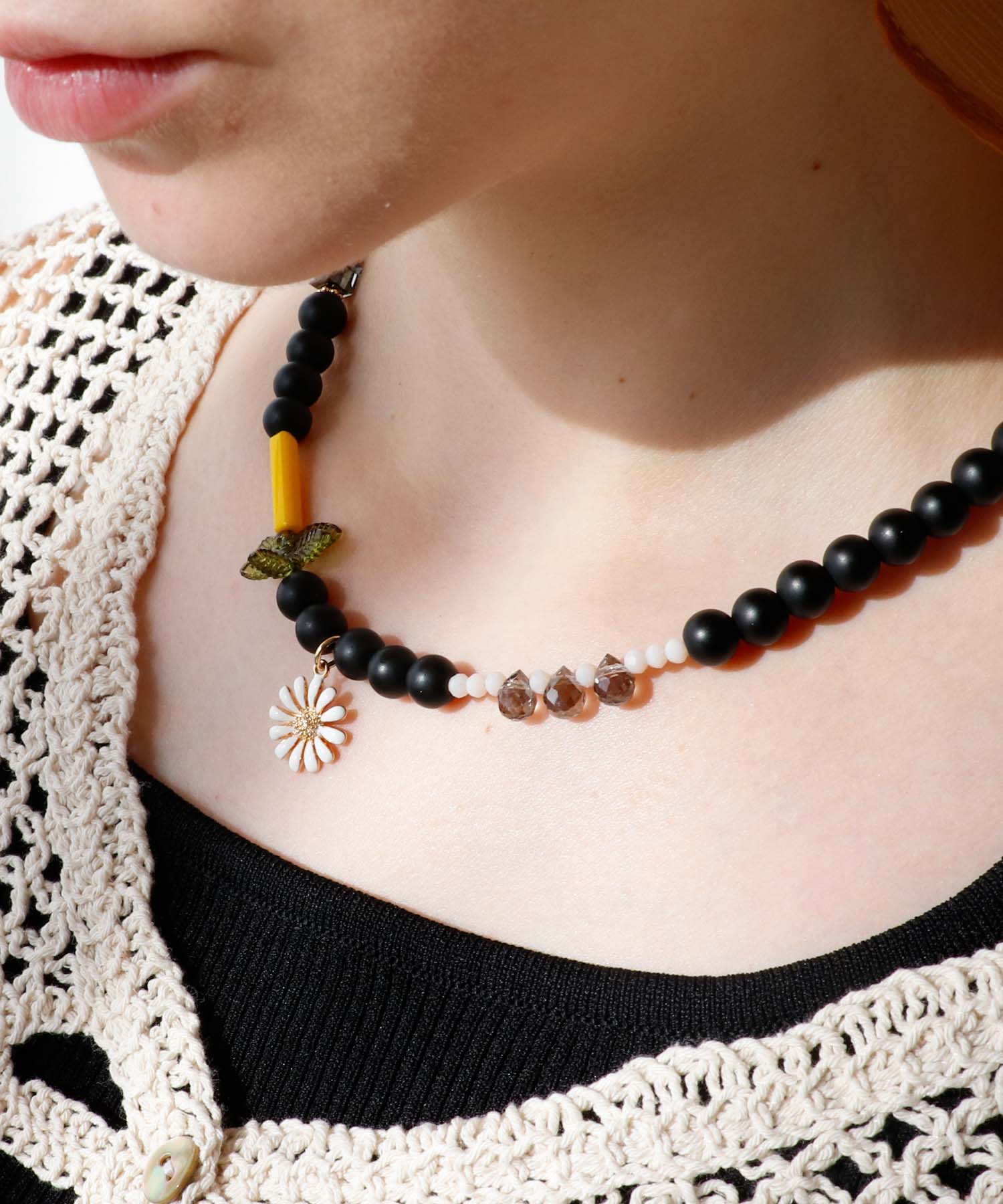 フラワーチャームカラーネックレス