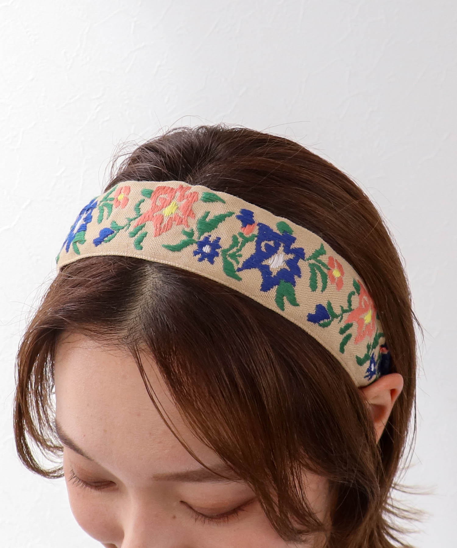 刺繍テープカチューシャ