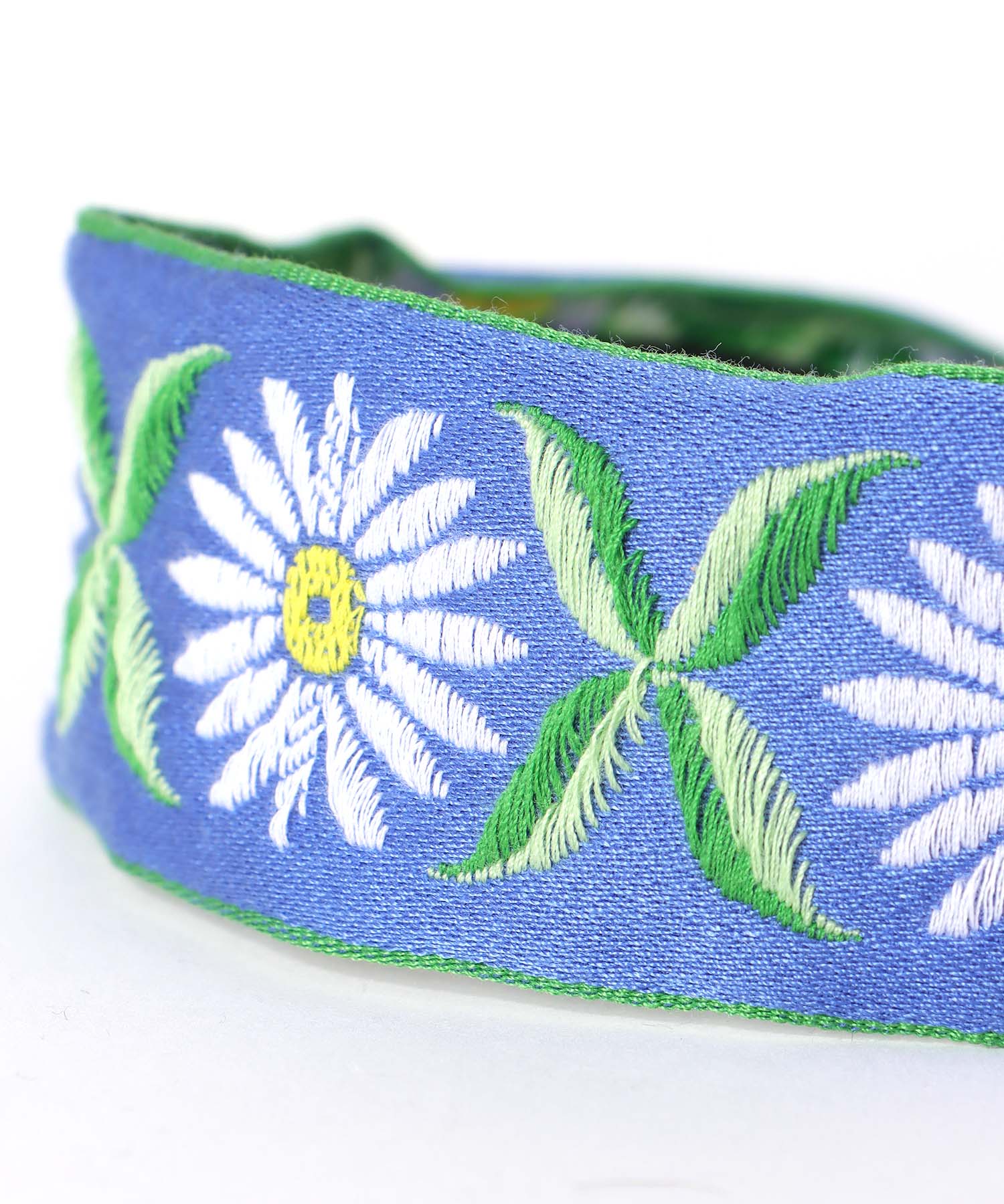 刺繍テープカチューシャ