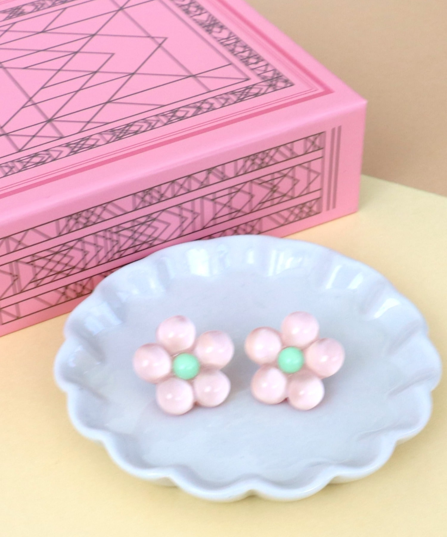 パステルクリアフラワーピアス