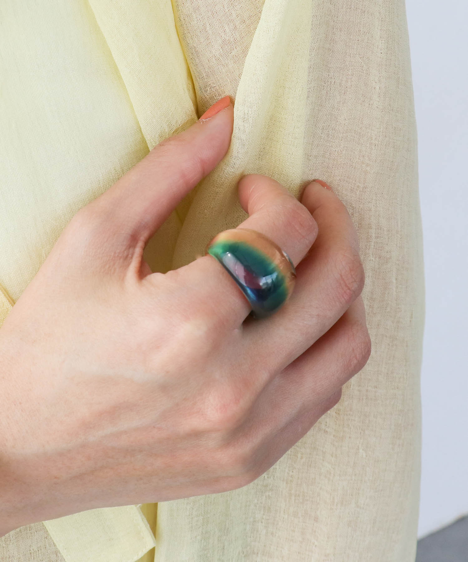 グラデーションアクリルリング #15