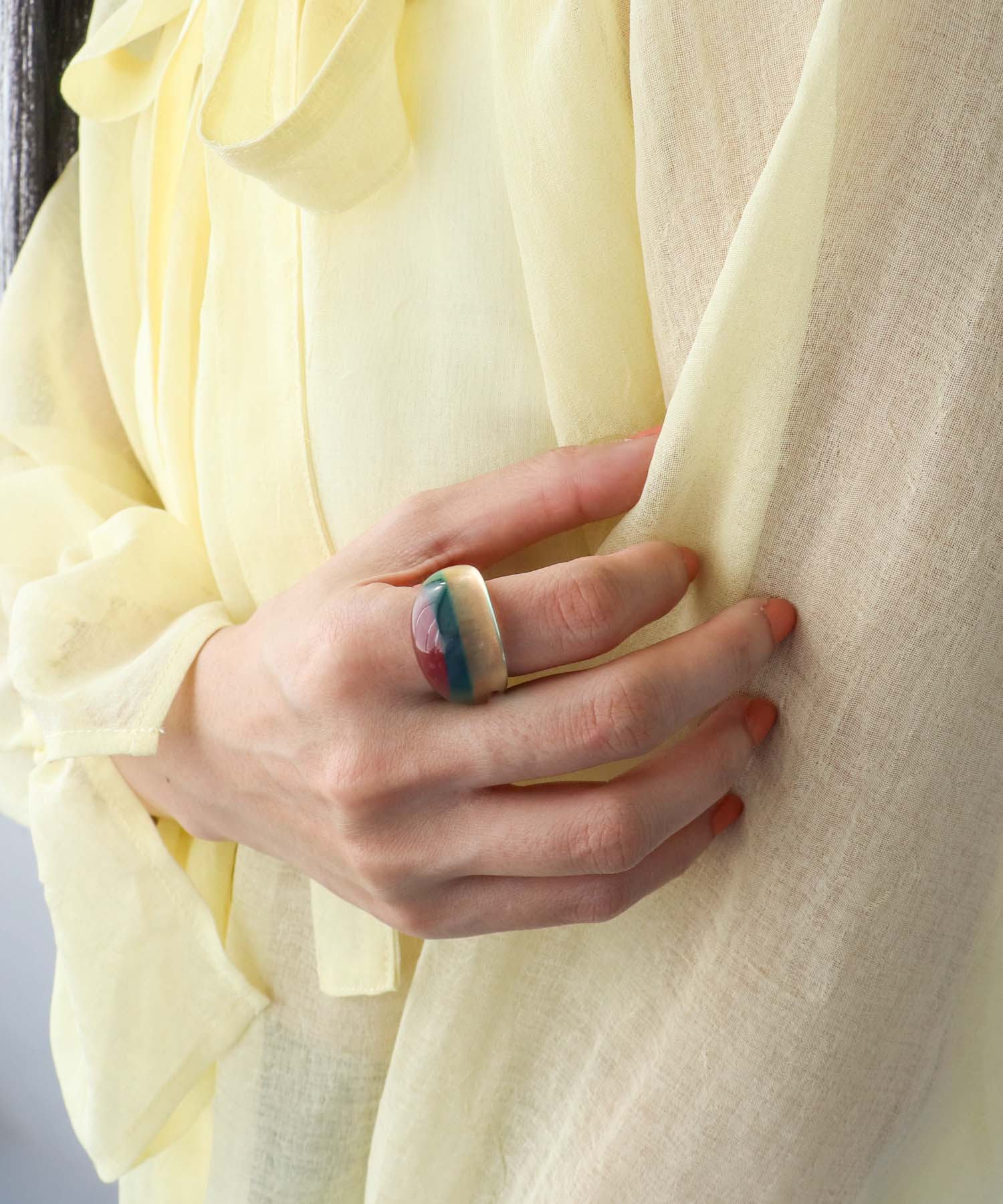 グラデーションアクリルリング #15