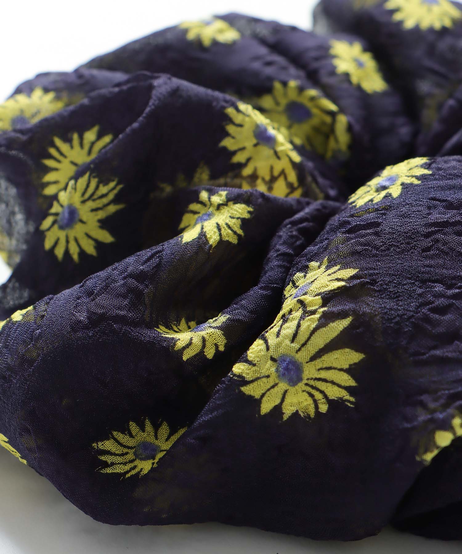 シフォンフラワーダブルシュシュ