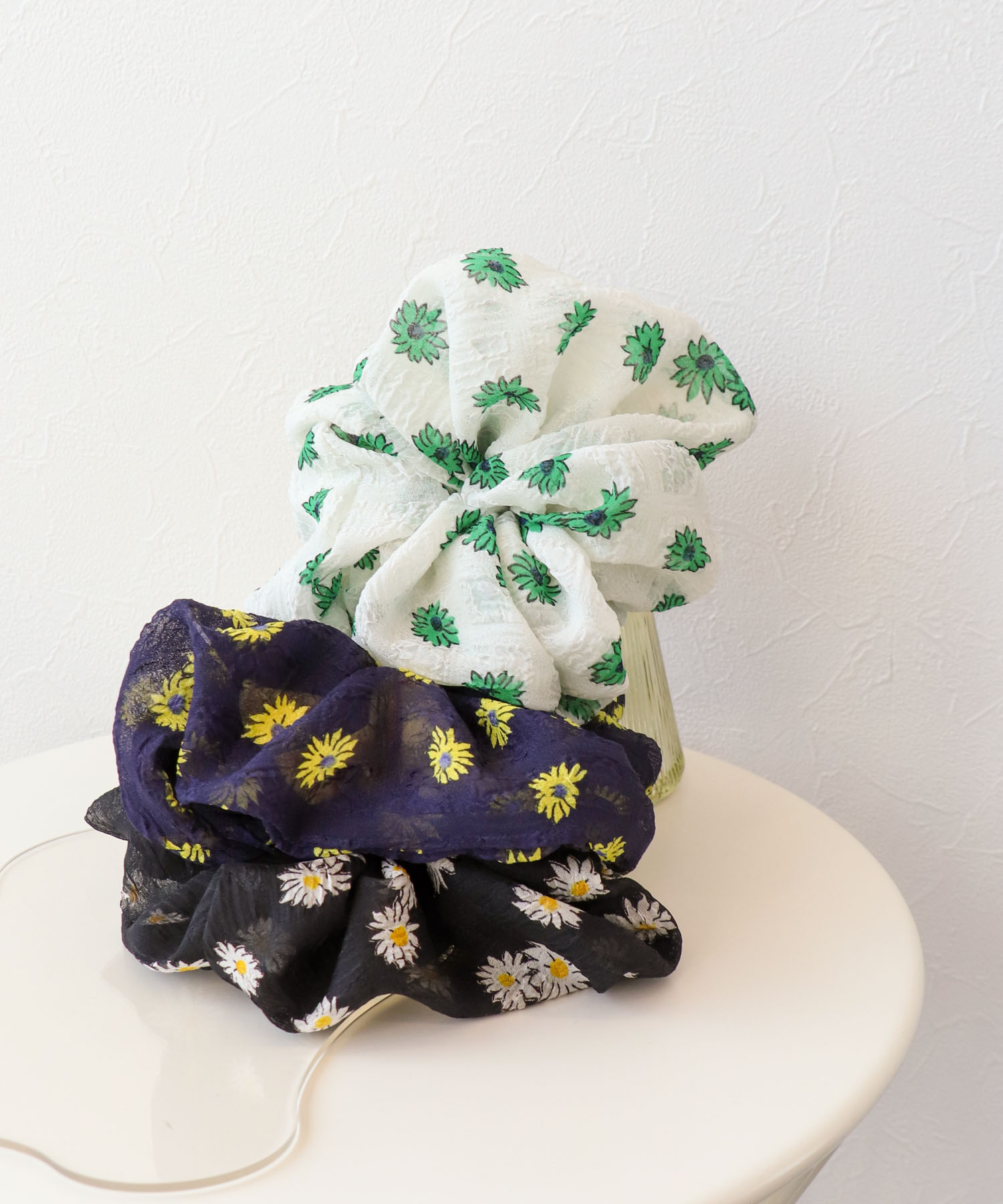 シフォンフラワーダブルシュシュ