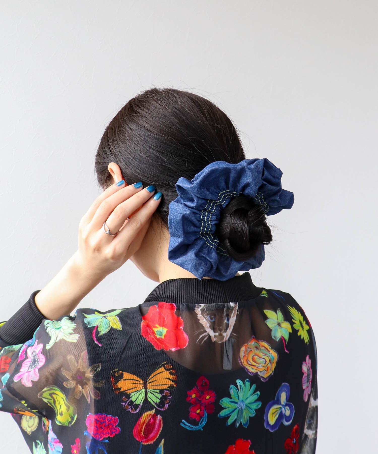 デニムステッチシュシュ