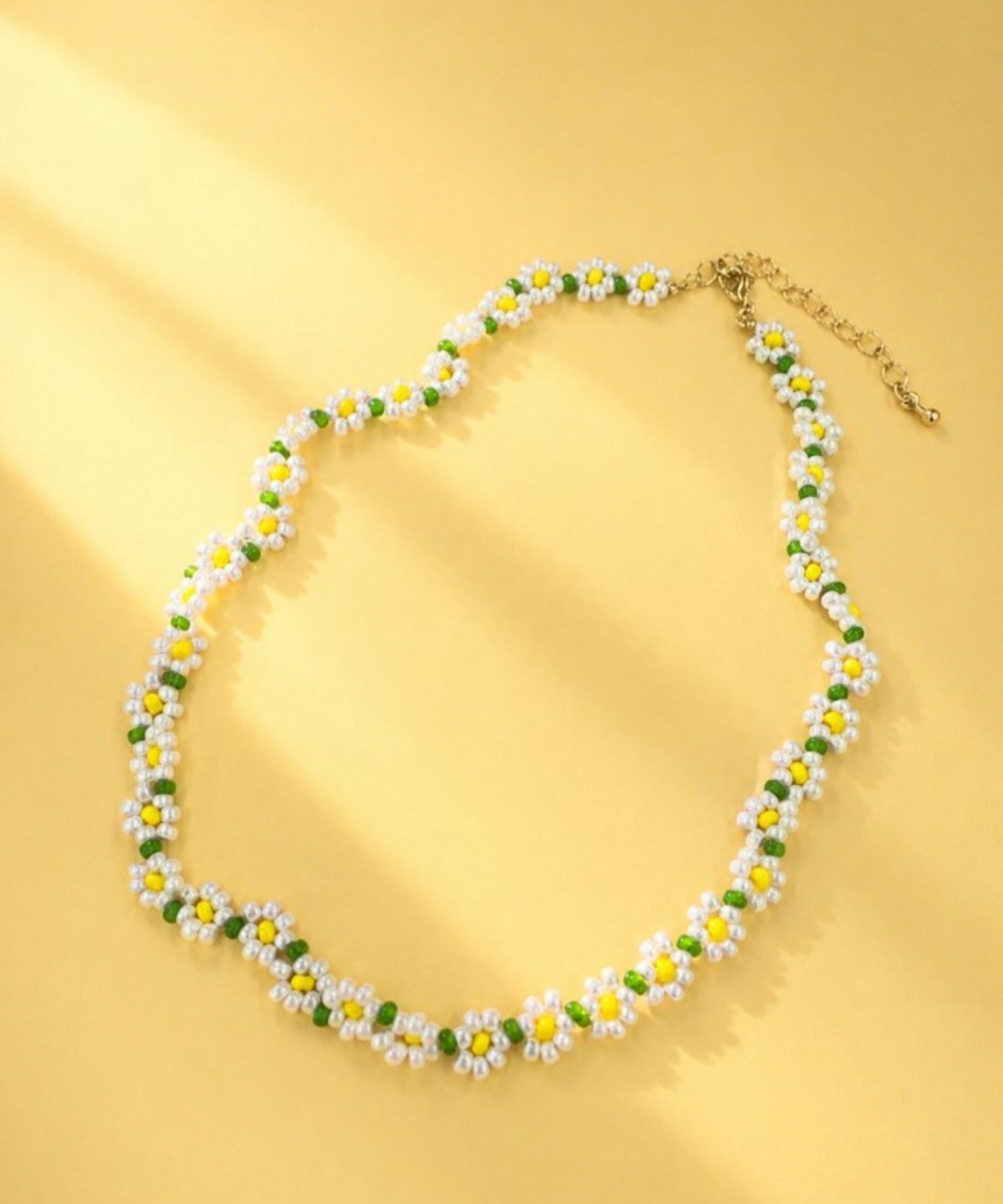 フラワービーズネックレス