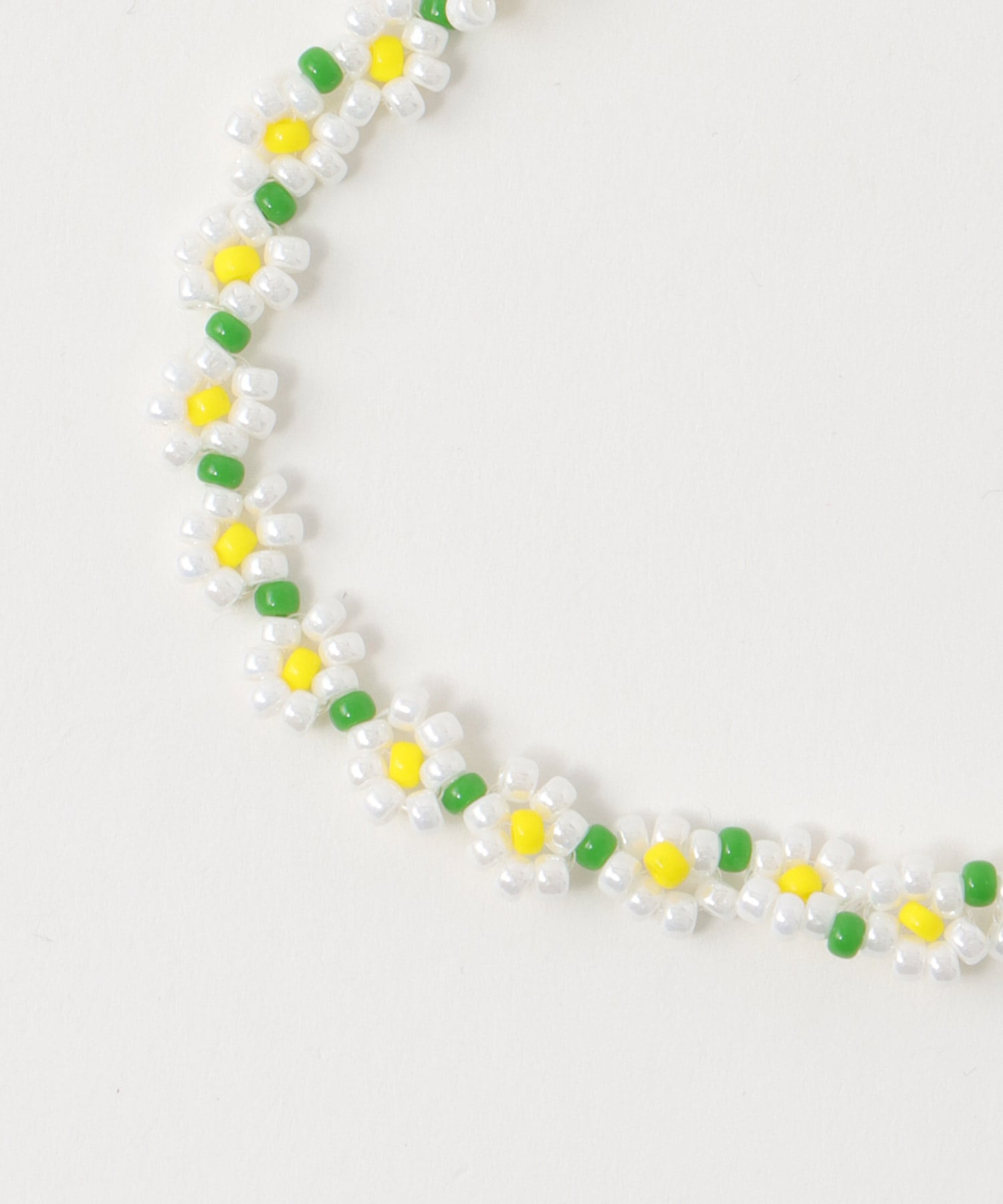 フラワービーズネックレス