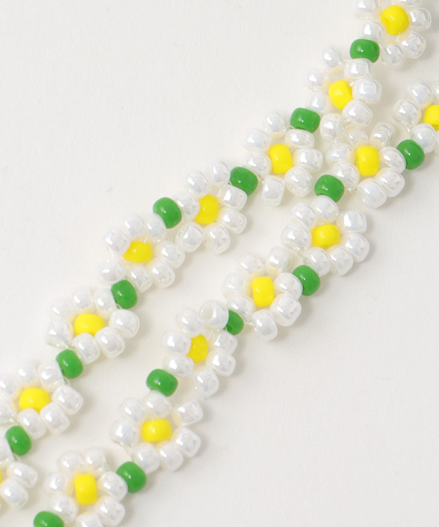 フラワービーズネックレス