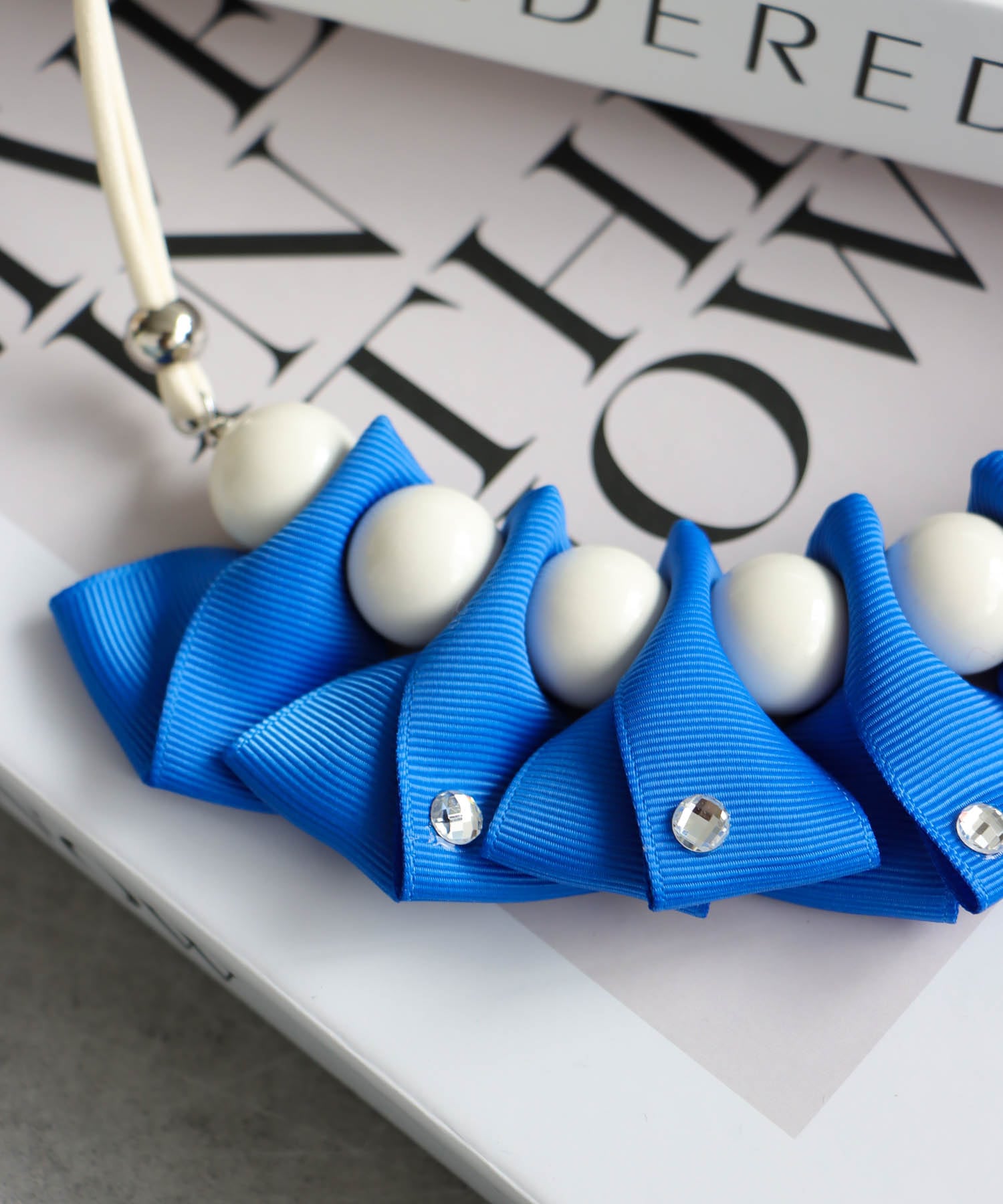 グログランリボンフリルネックレス