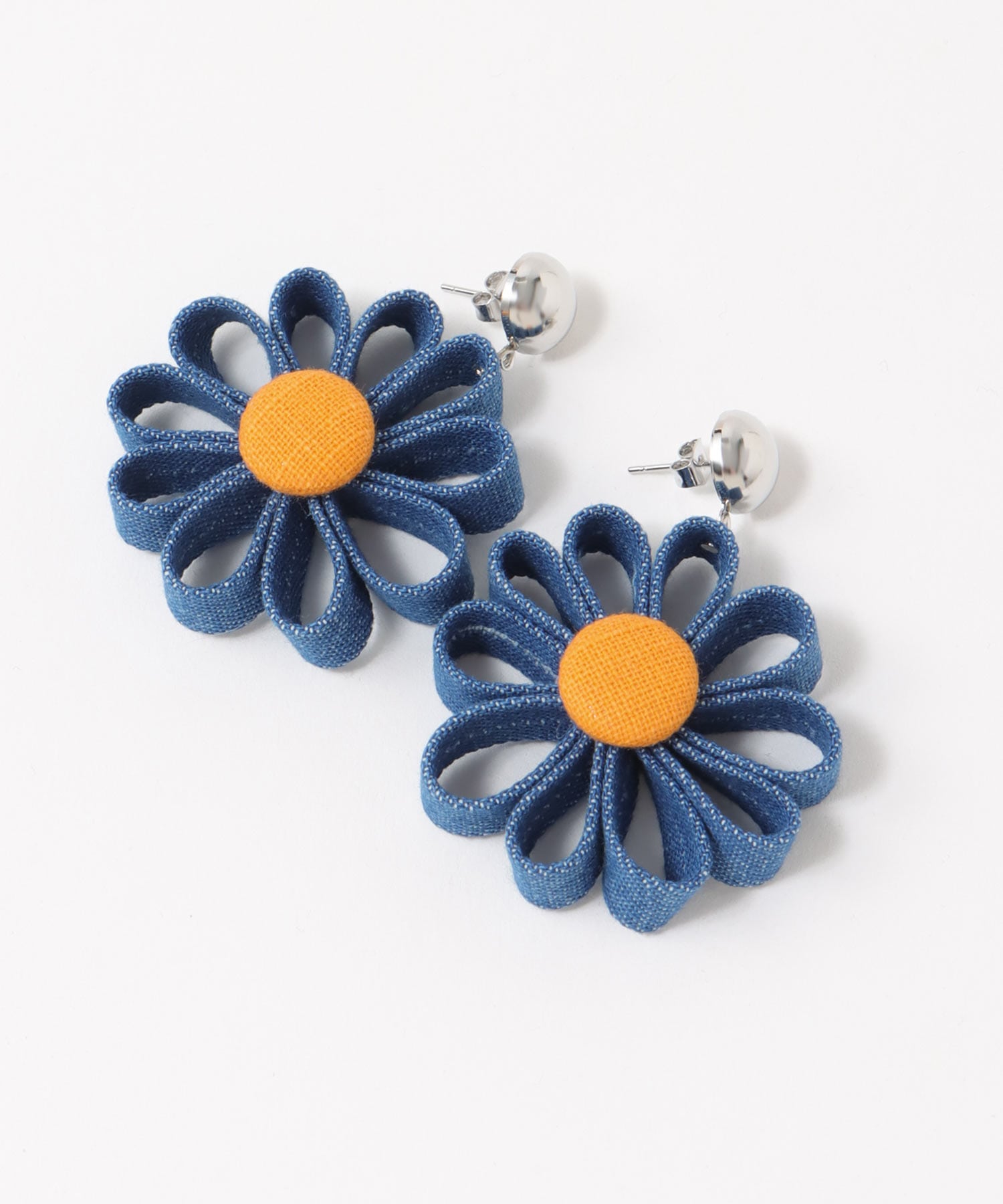 デニムフラワーピアス
