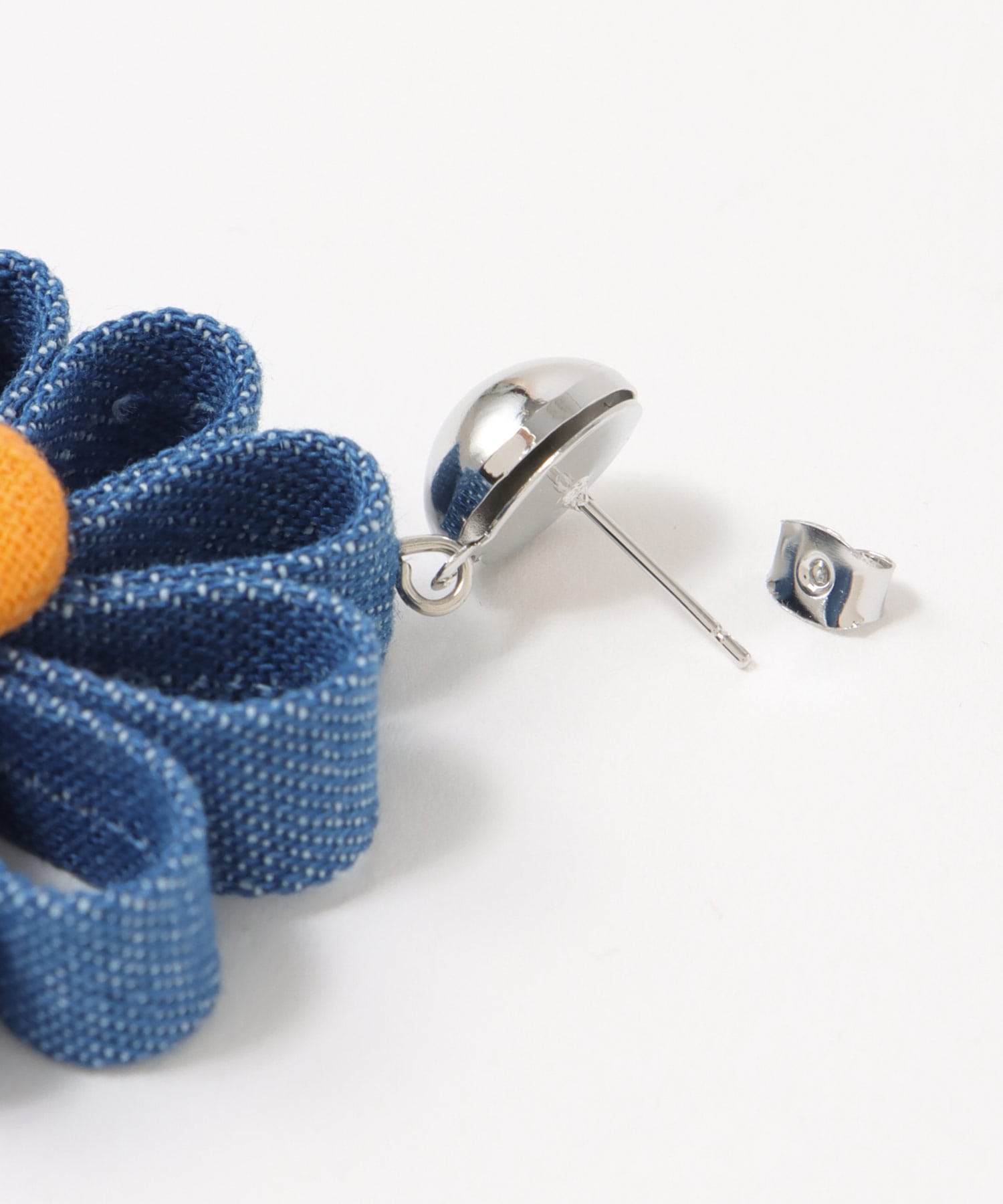 デニムフラワーピアス