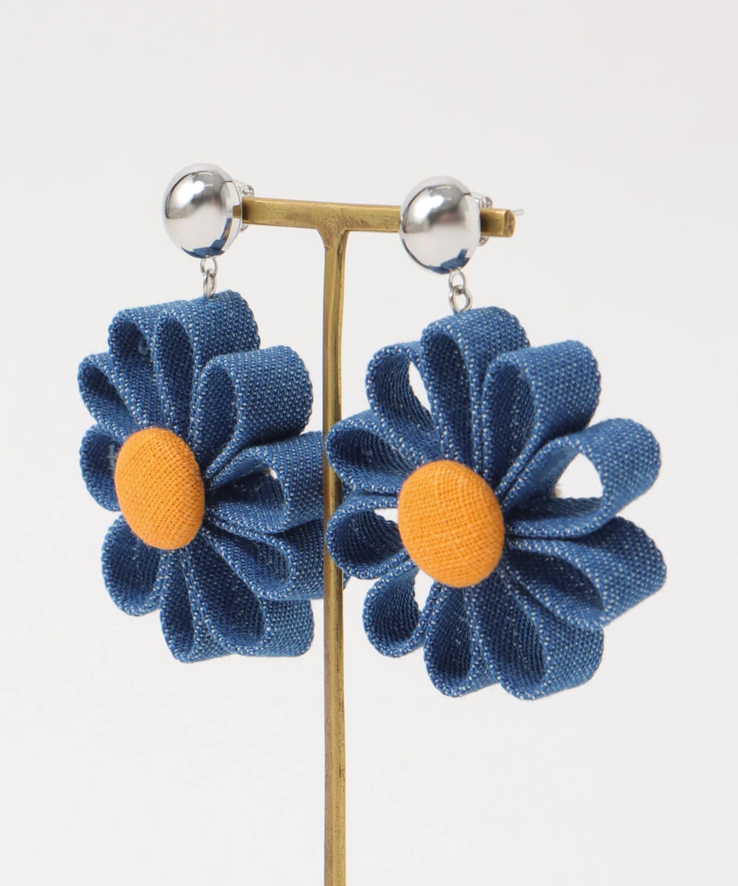 デニムフラワーピアス