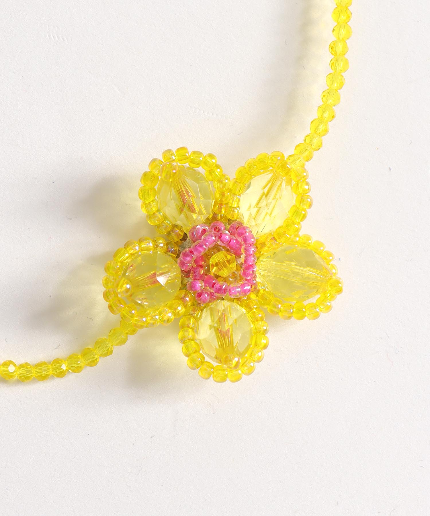 フラワービーズチョーカー