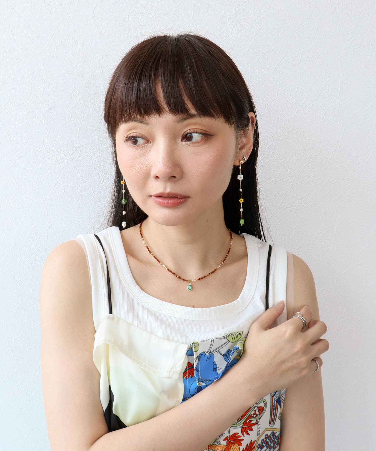 フラワービーズロングピアス