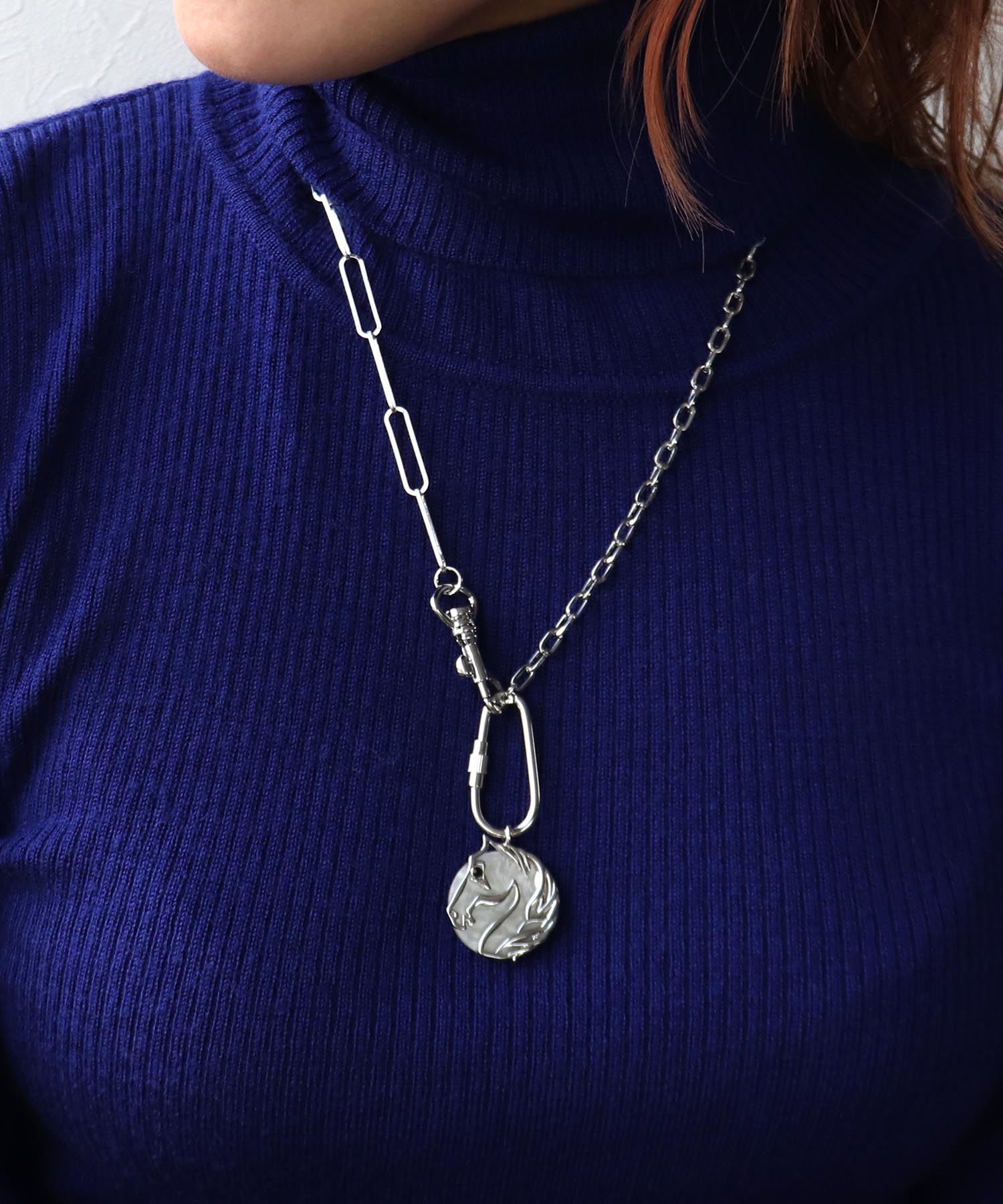 ホースプレートカラビナネックレス