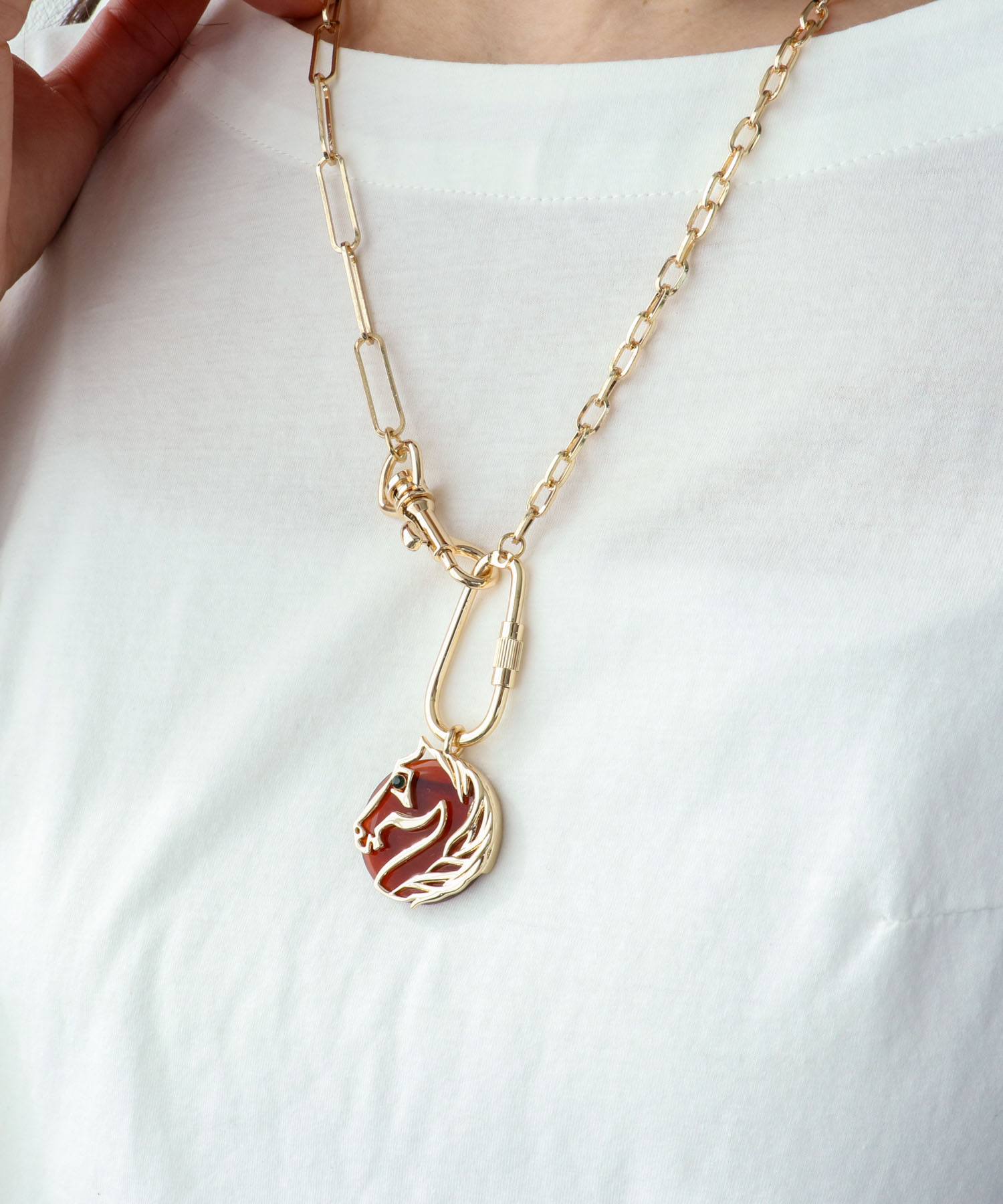 ホースプレートカラビナネックレス