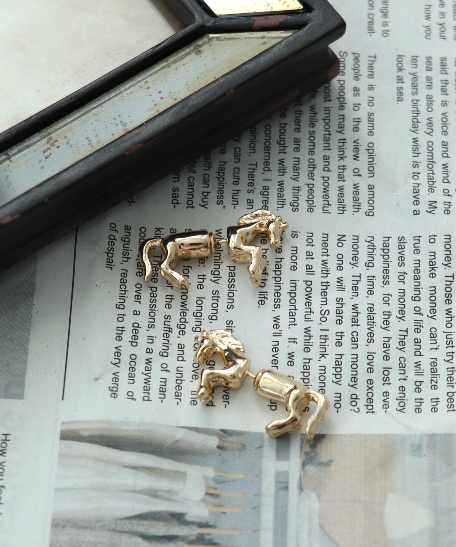 ホースキャッチピアス