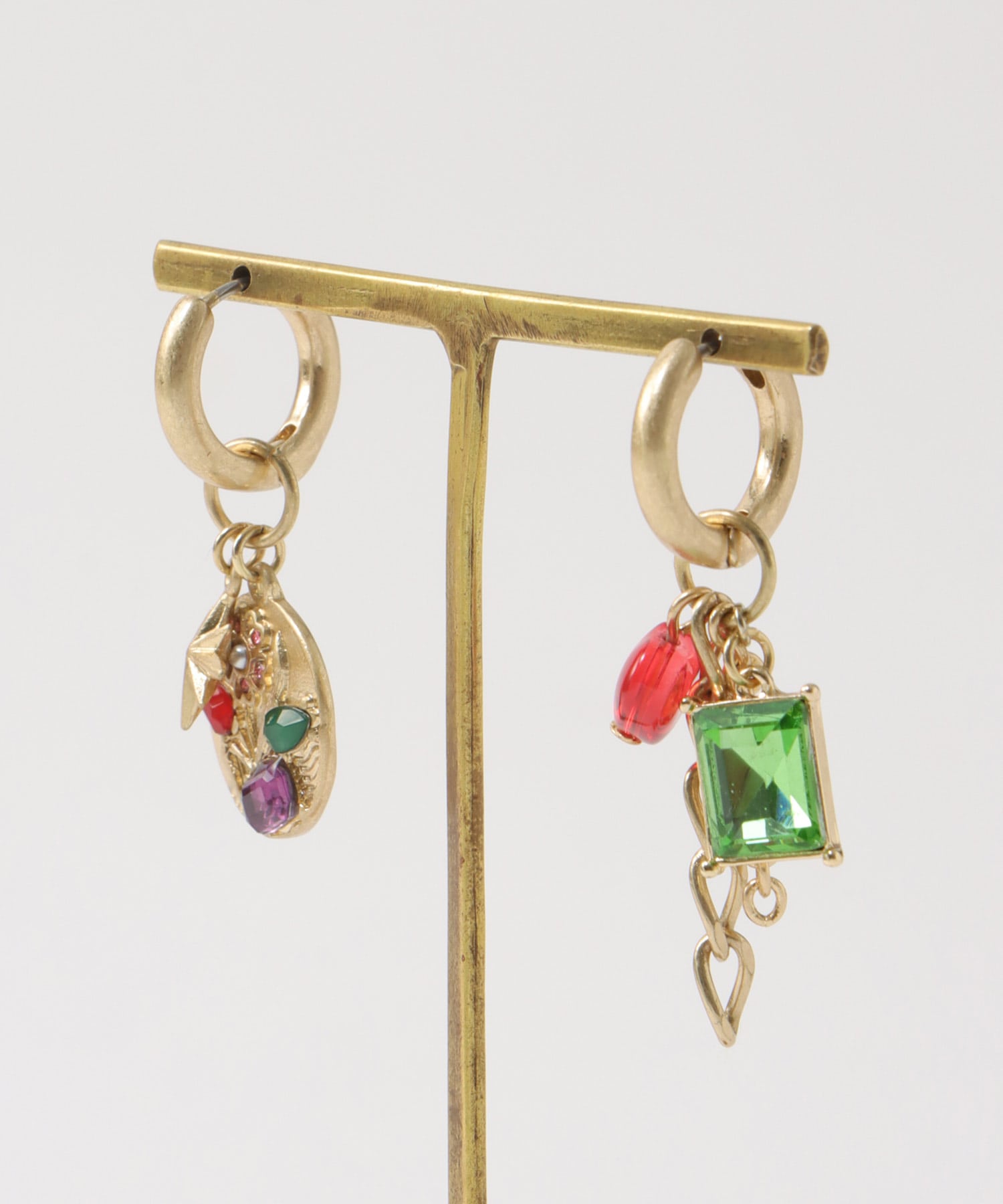 フラワーコインチャームピアス