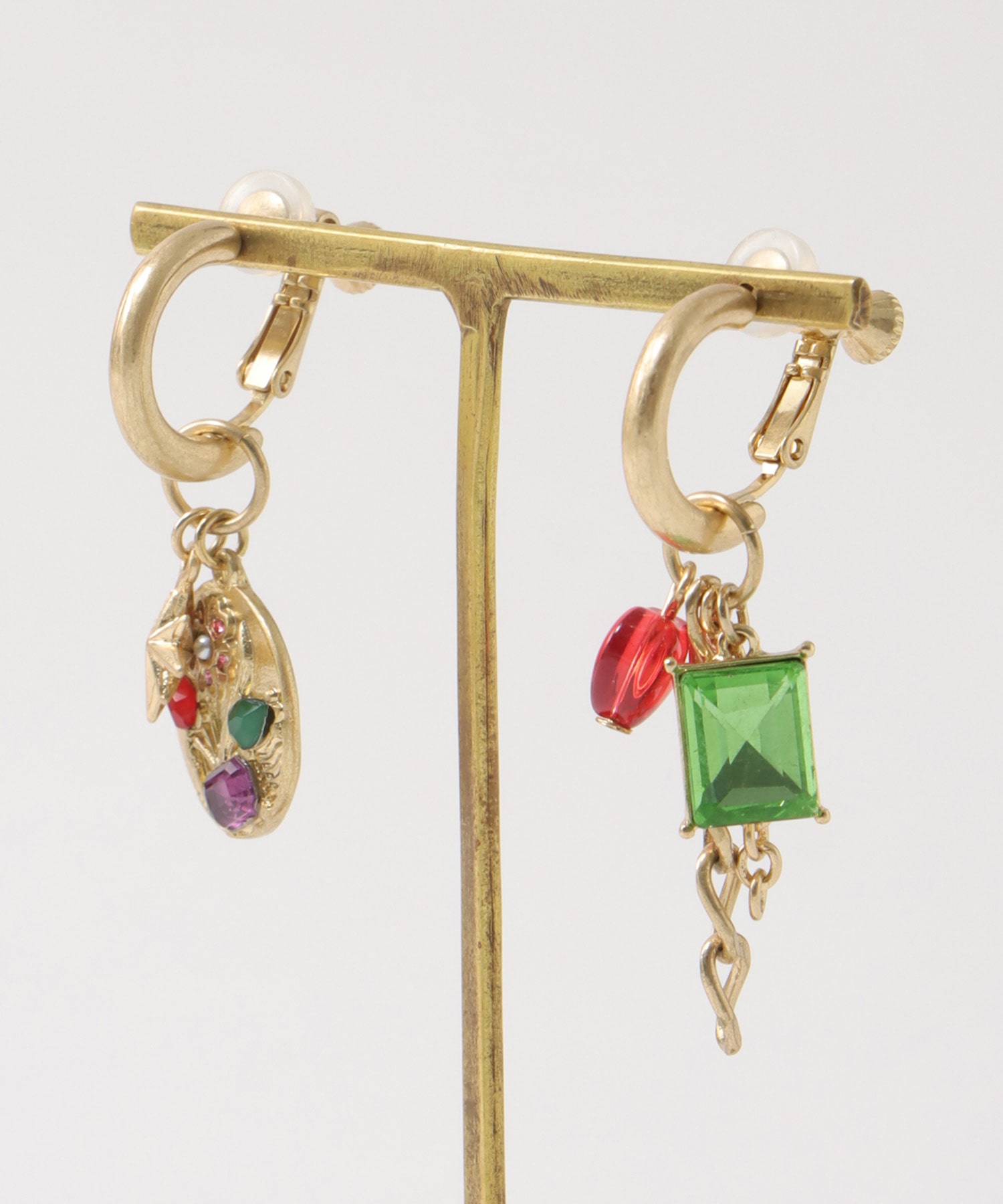 フラワーコインチャームイヤリング