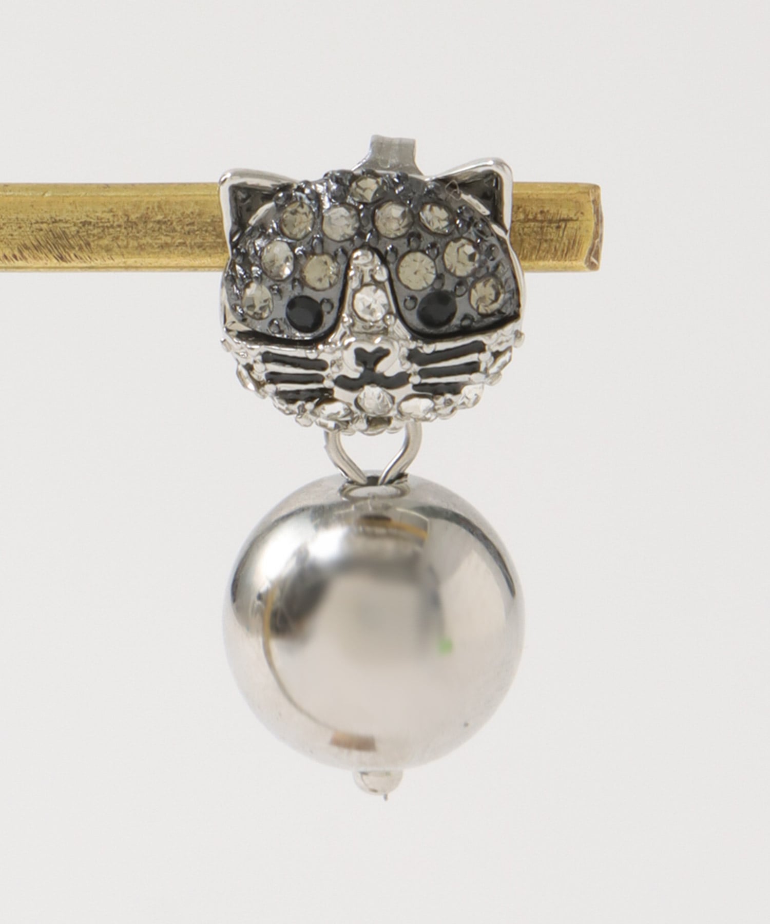 アニマルピアス