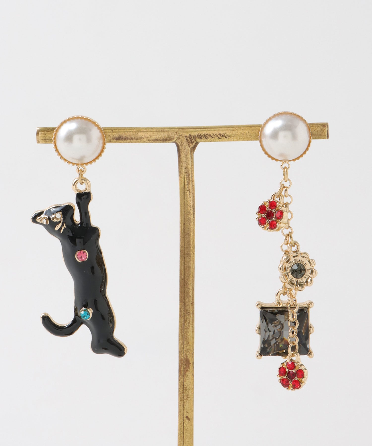 エポ猫アシメピアス