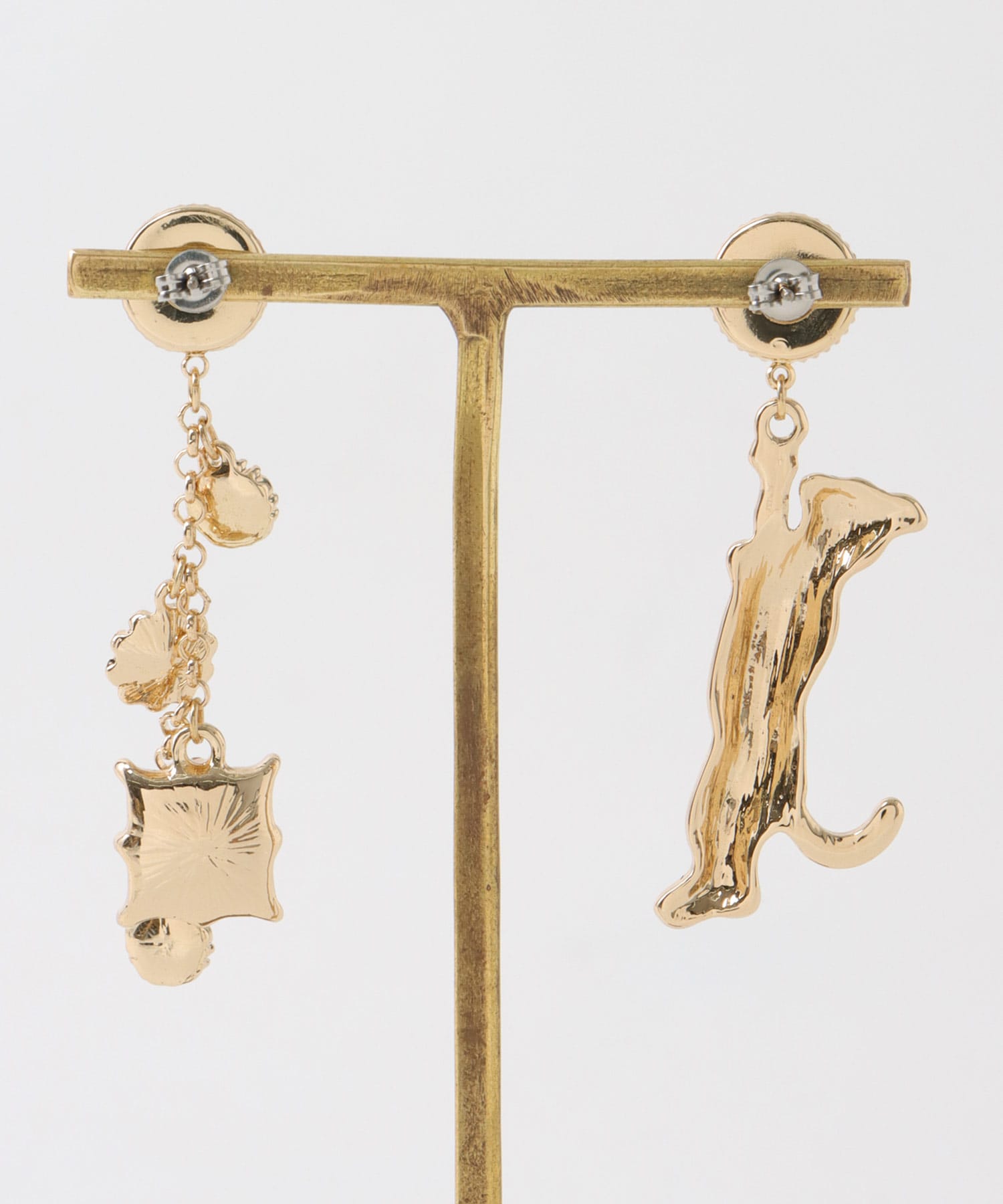 エポ猫アシメピアス