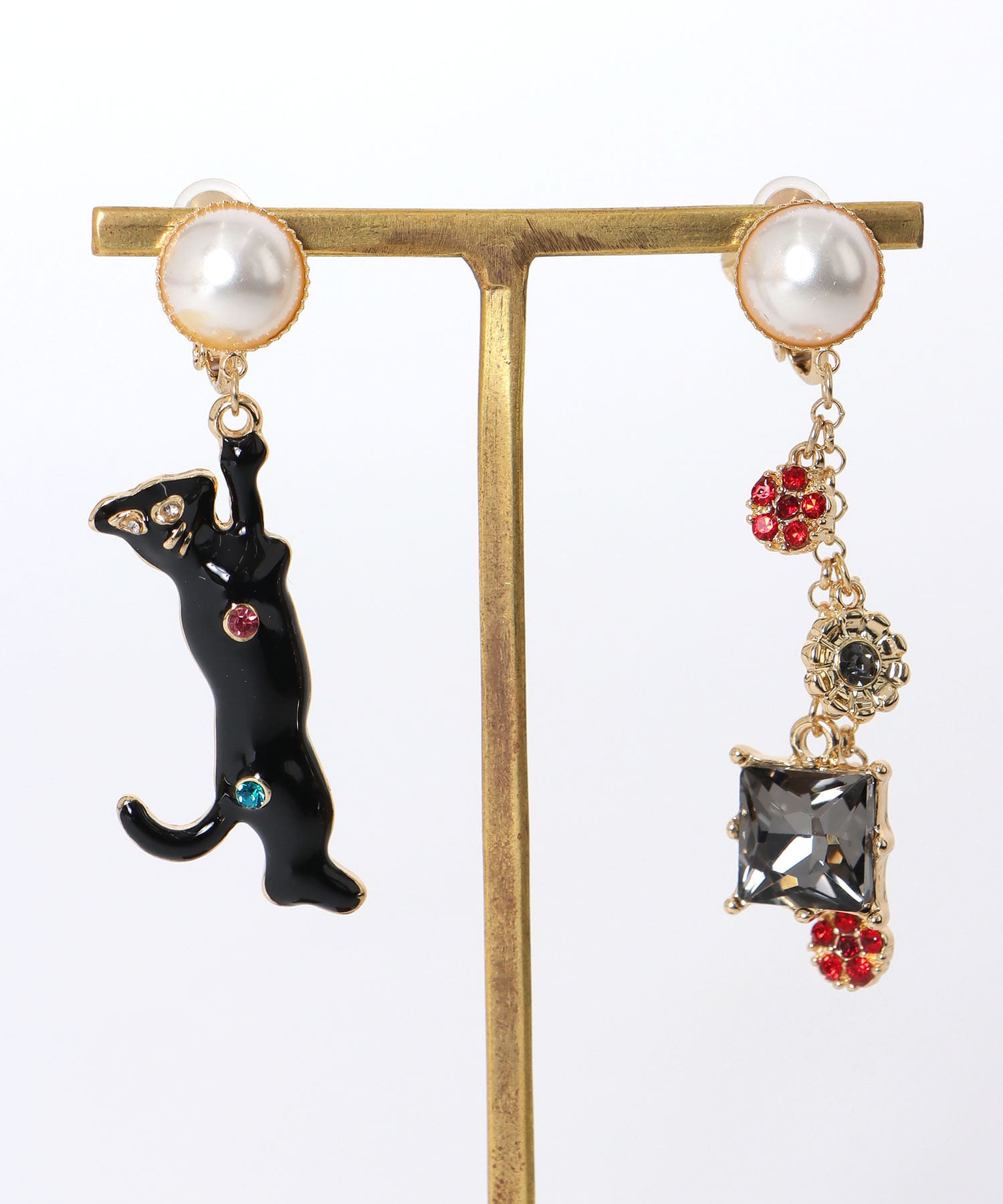 エポ猫アシメイヤリング