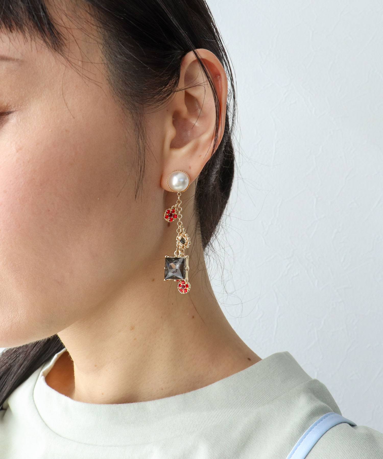 エポ猫アシメイヤリング