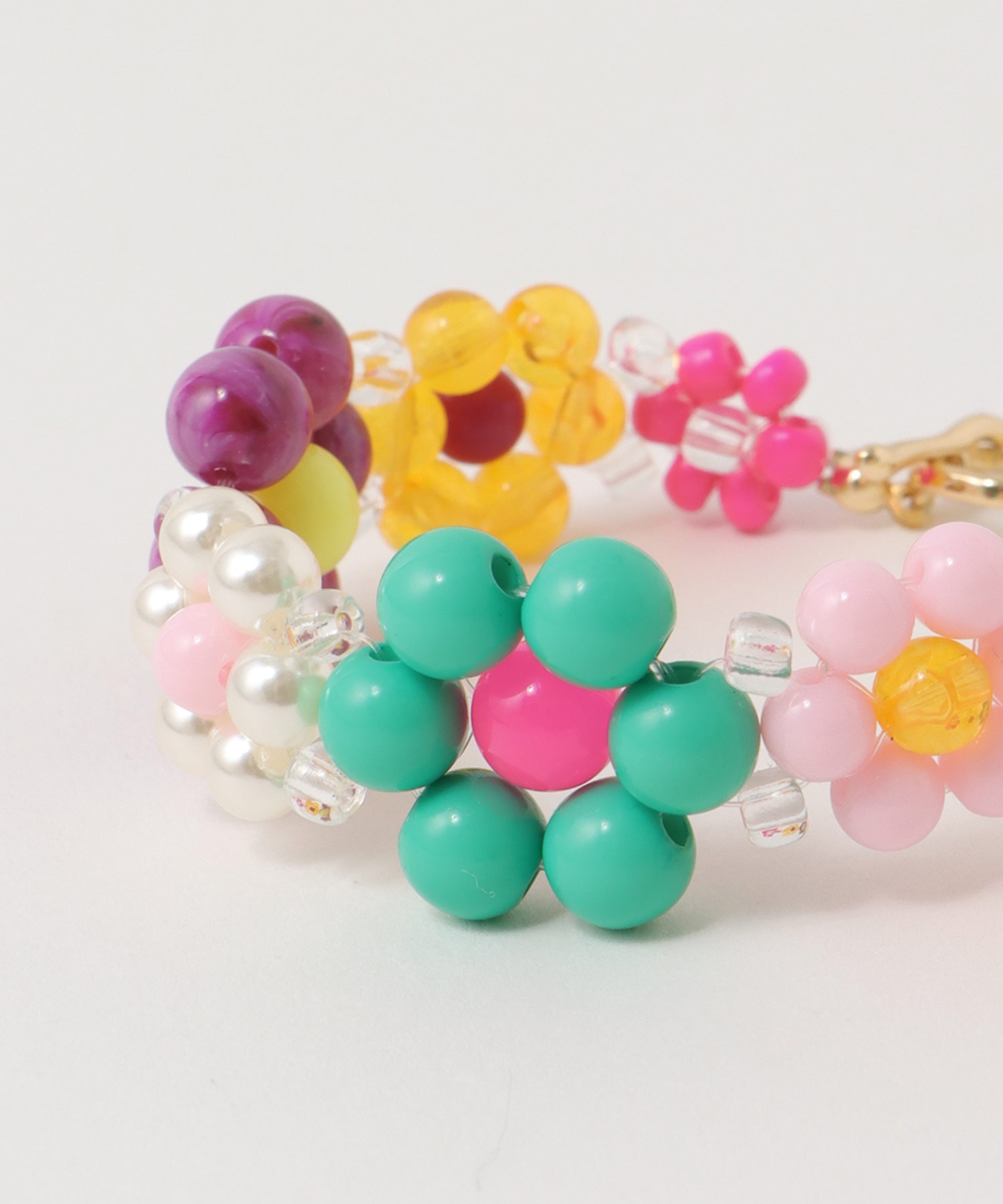 フラワービーズブレスレット