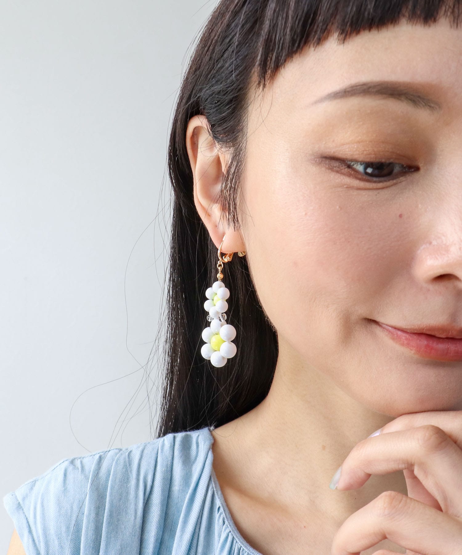 フラワービーズイヤリング